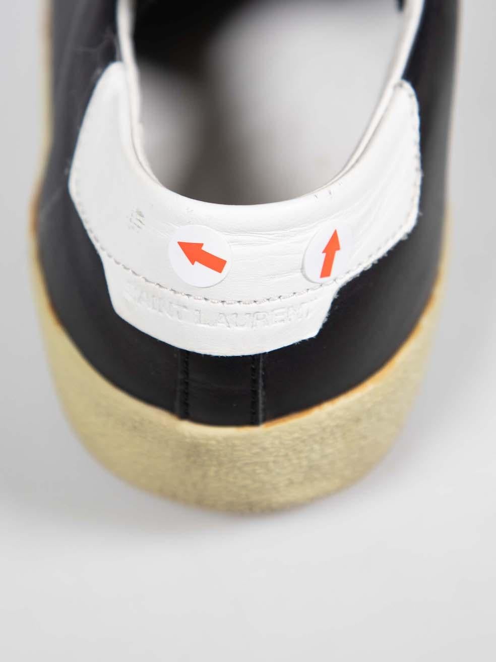Saint Laurent Schwarze Leder-Turnschuhe mit niedrigem Oberteil Größe IT 35 im Angebot 4