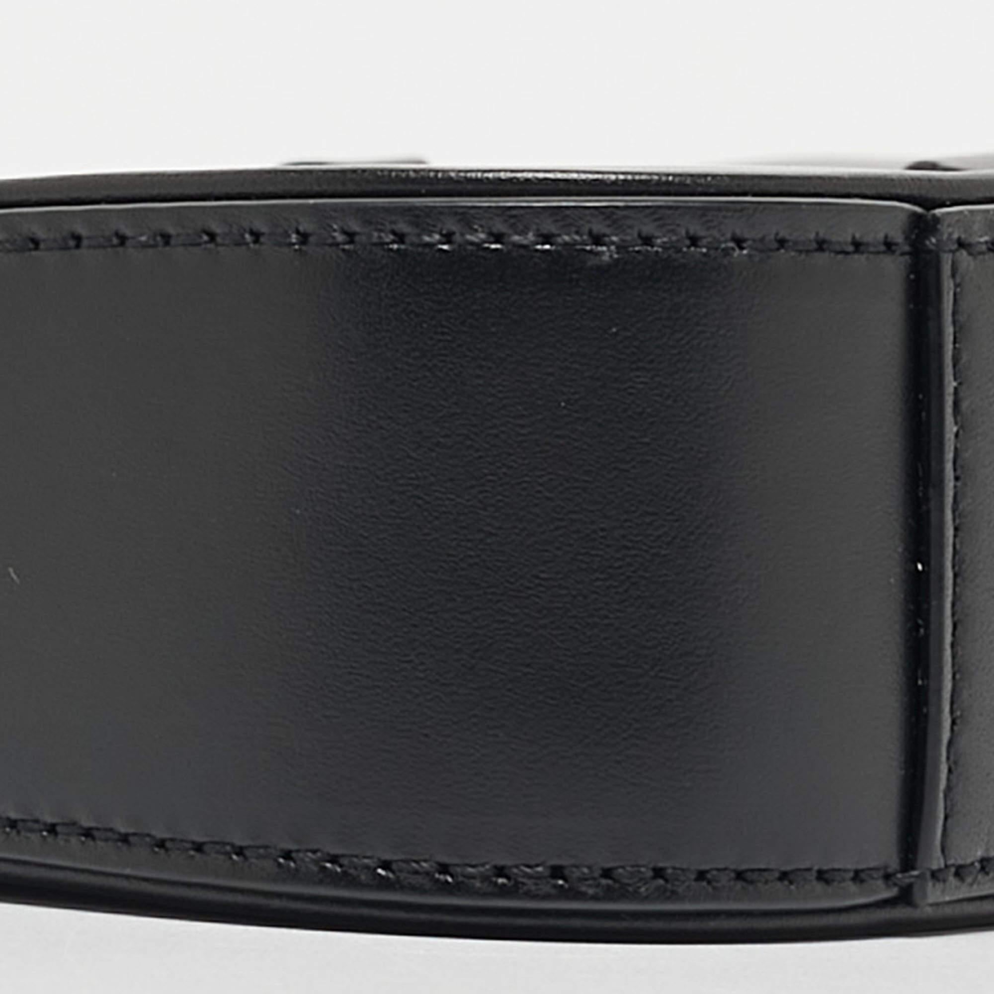 Saint Laurent Black Leather Mini LE 5 À 7 Shoulder Bag 7
