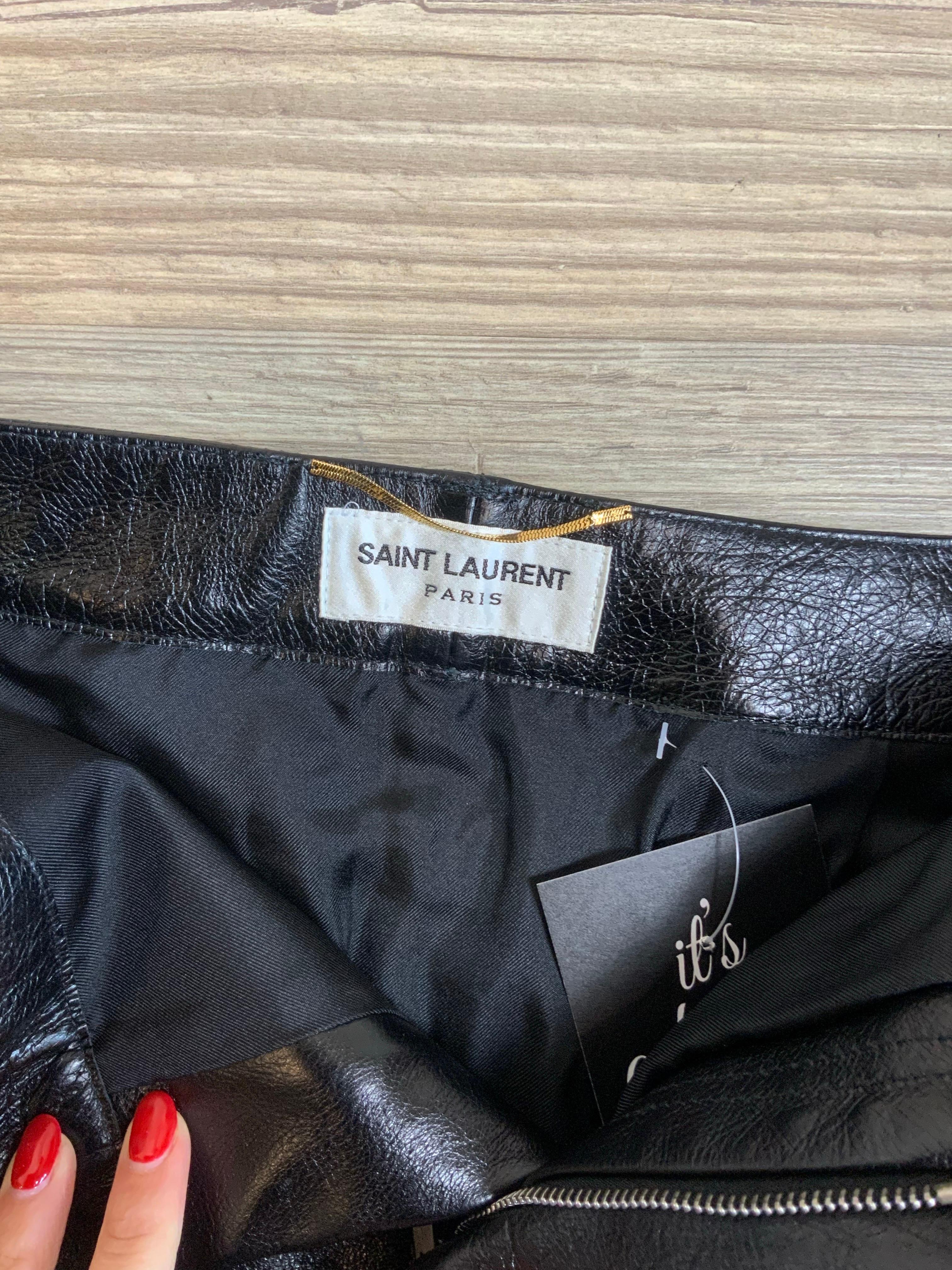 Saint Laurent black leather mini skirt In Excellent Condition For Sale In Carnate, IT