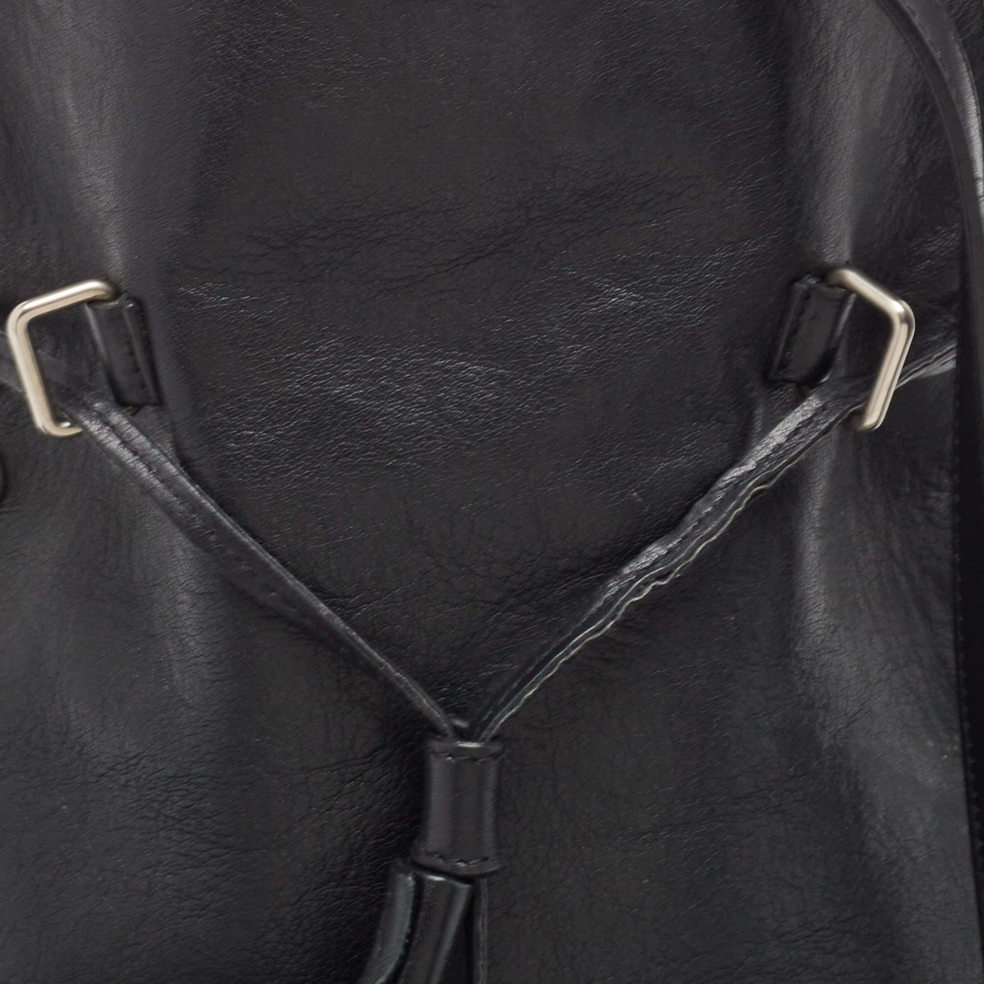 Saint Laurent Black Leather Monogram Flat Bucket Bag For Sale 4