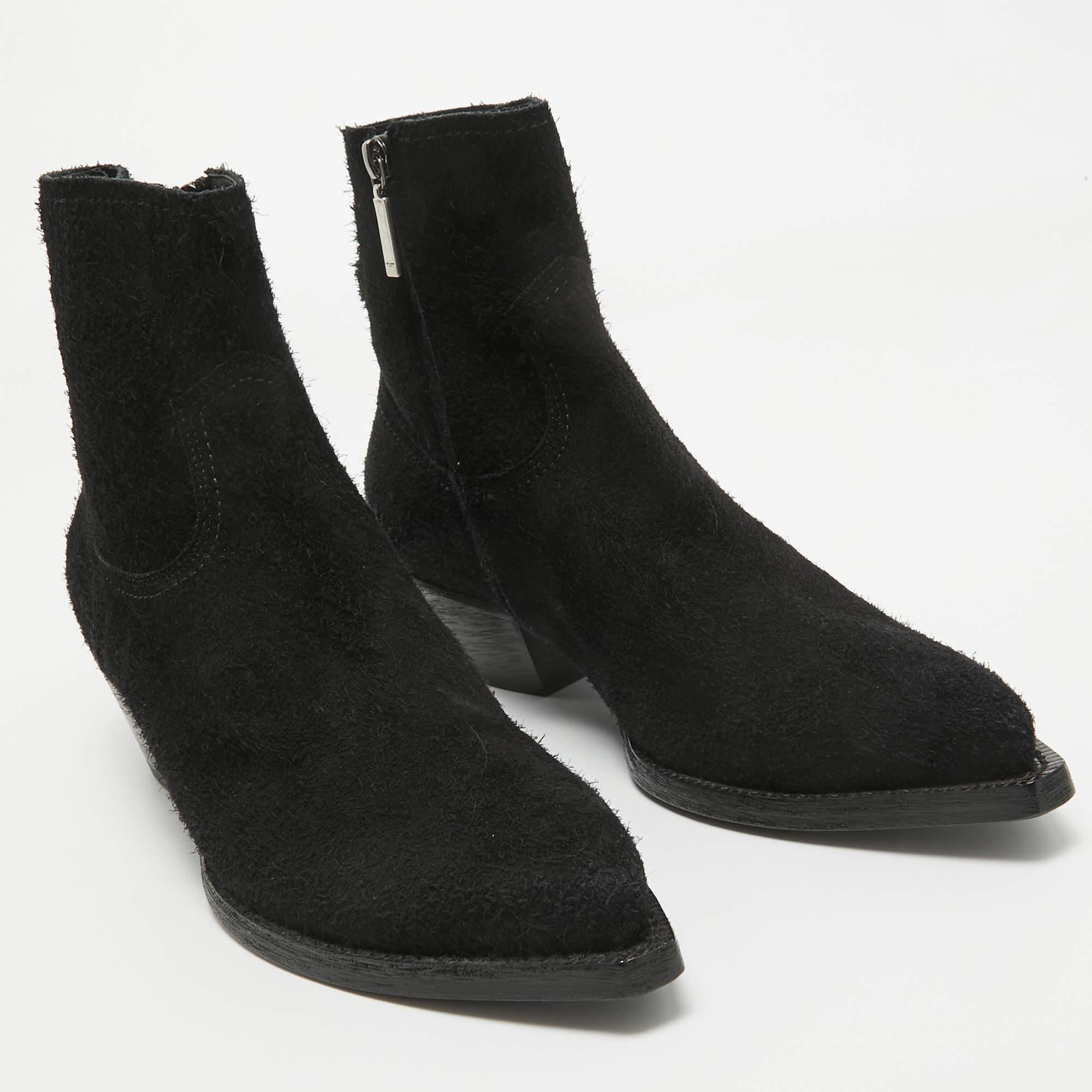 Saint Laurent Black Leather Pointed Toe Boots Size 43 In Excellent Condition For Sale In Dubai, Al Qouz 2