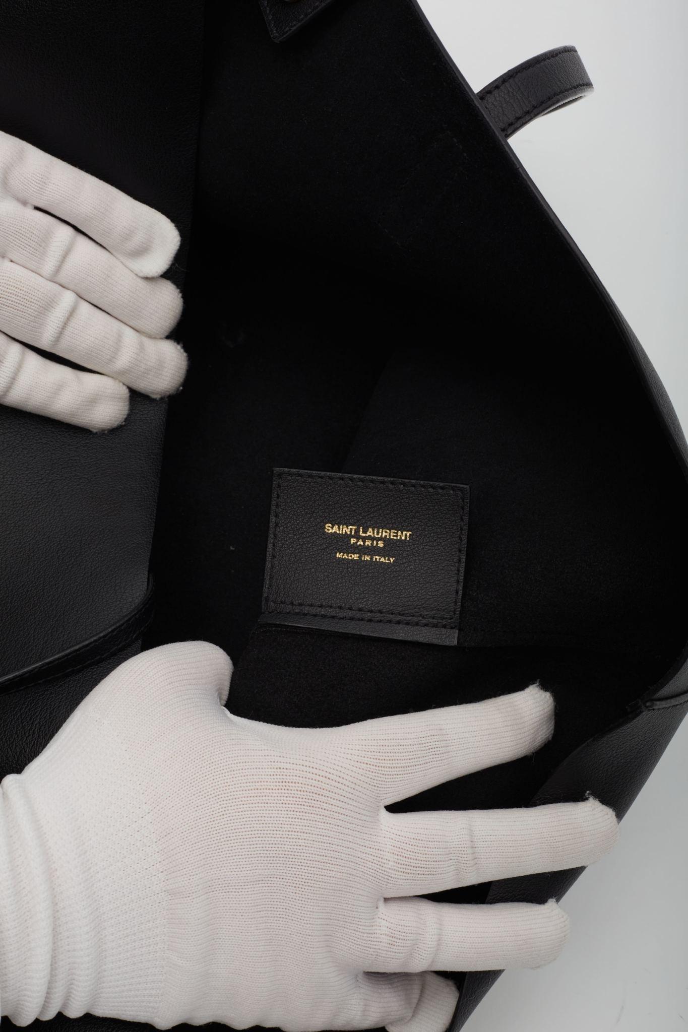 Saint Laurent Black Leather Shopping Tote Medium (Very Good) For Sale 7