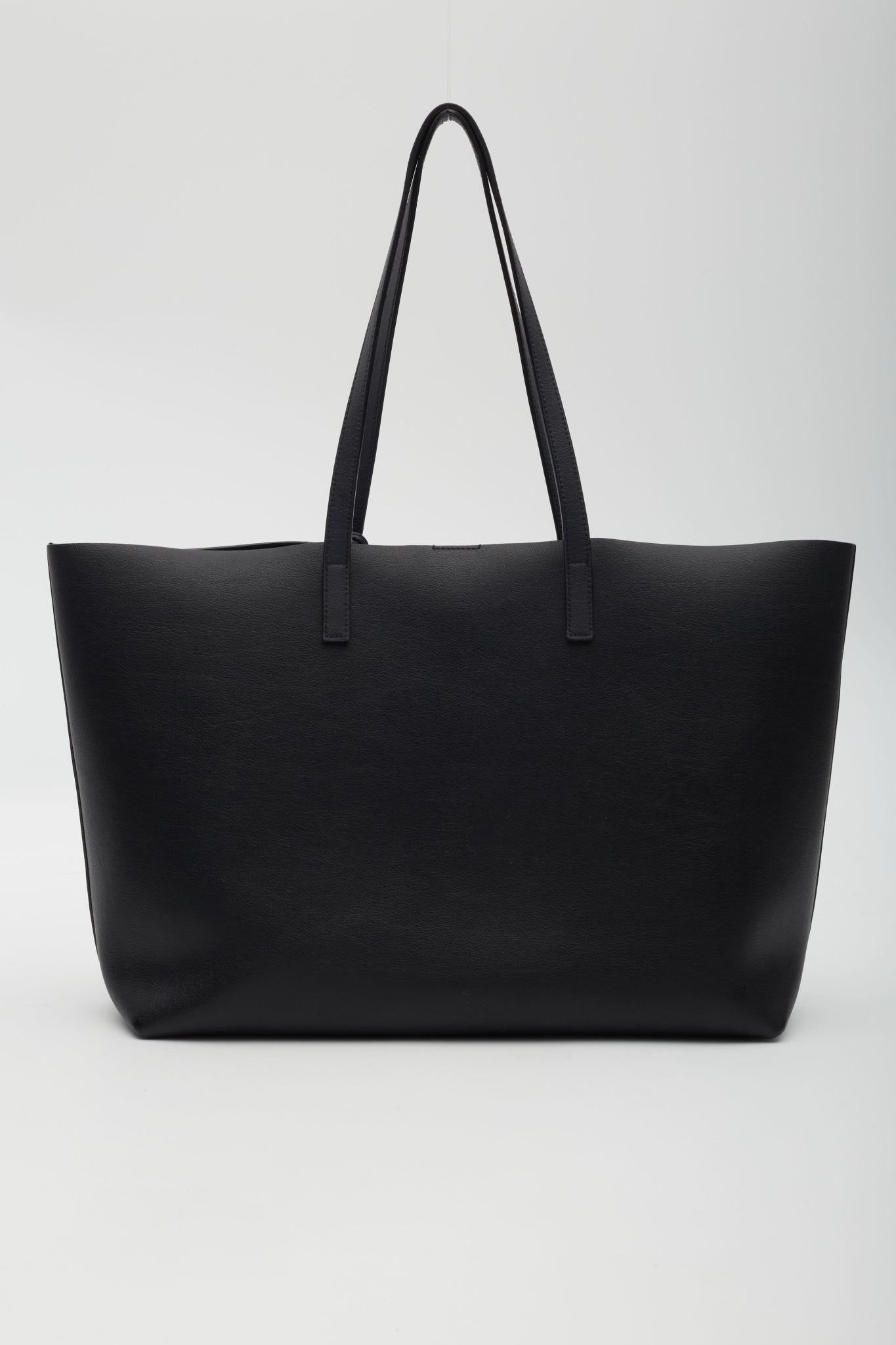 Saint Laurent Black Leather Shopping Tote Medium (Very Good) For Sale 1