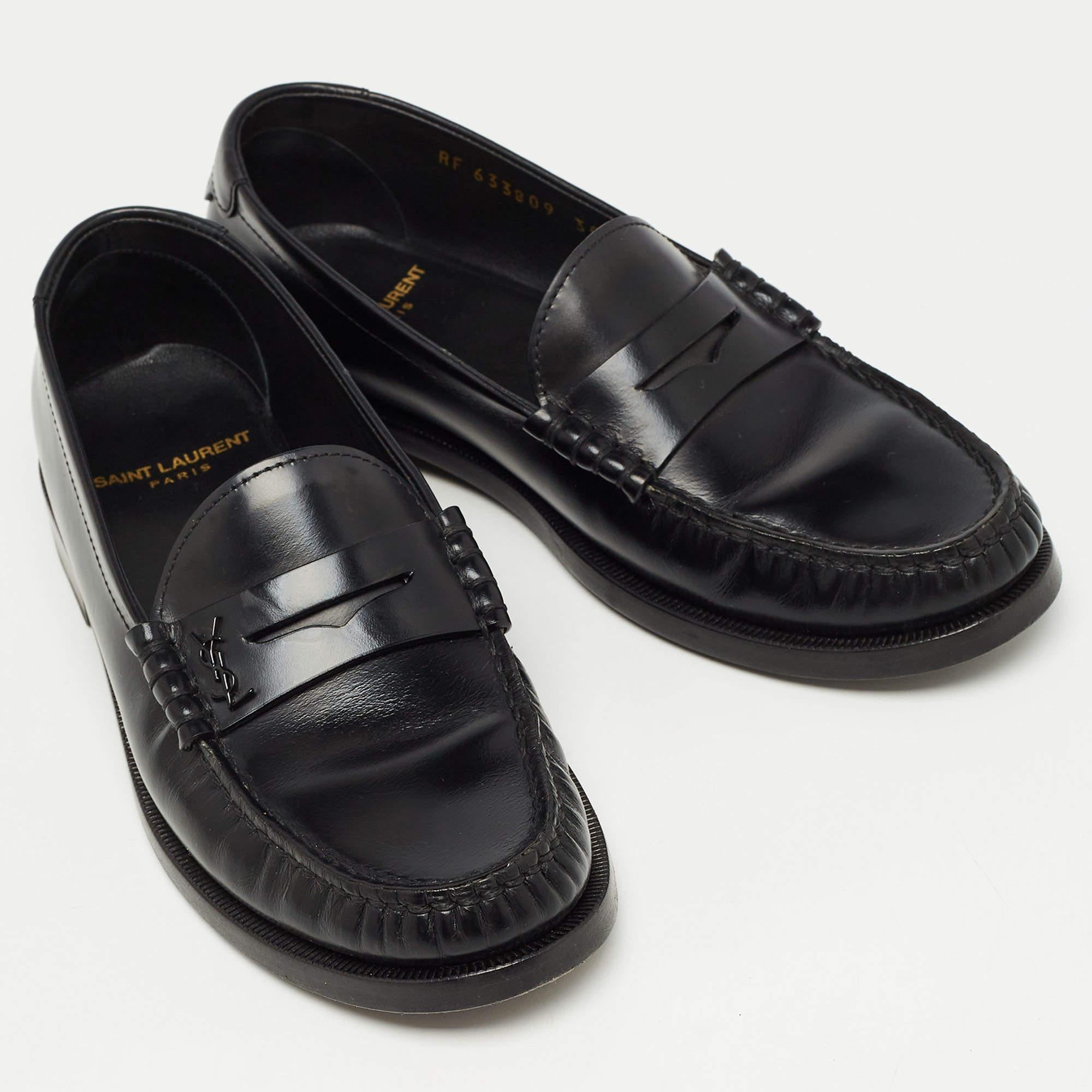 Give your outfit a luxe update with this pair of YSL loafers. The shoes are sewn perfectly to help you make a statement in them for a long time.

Includes
Original Dustbag, Original Box, Info Booklet