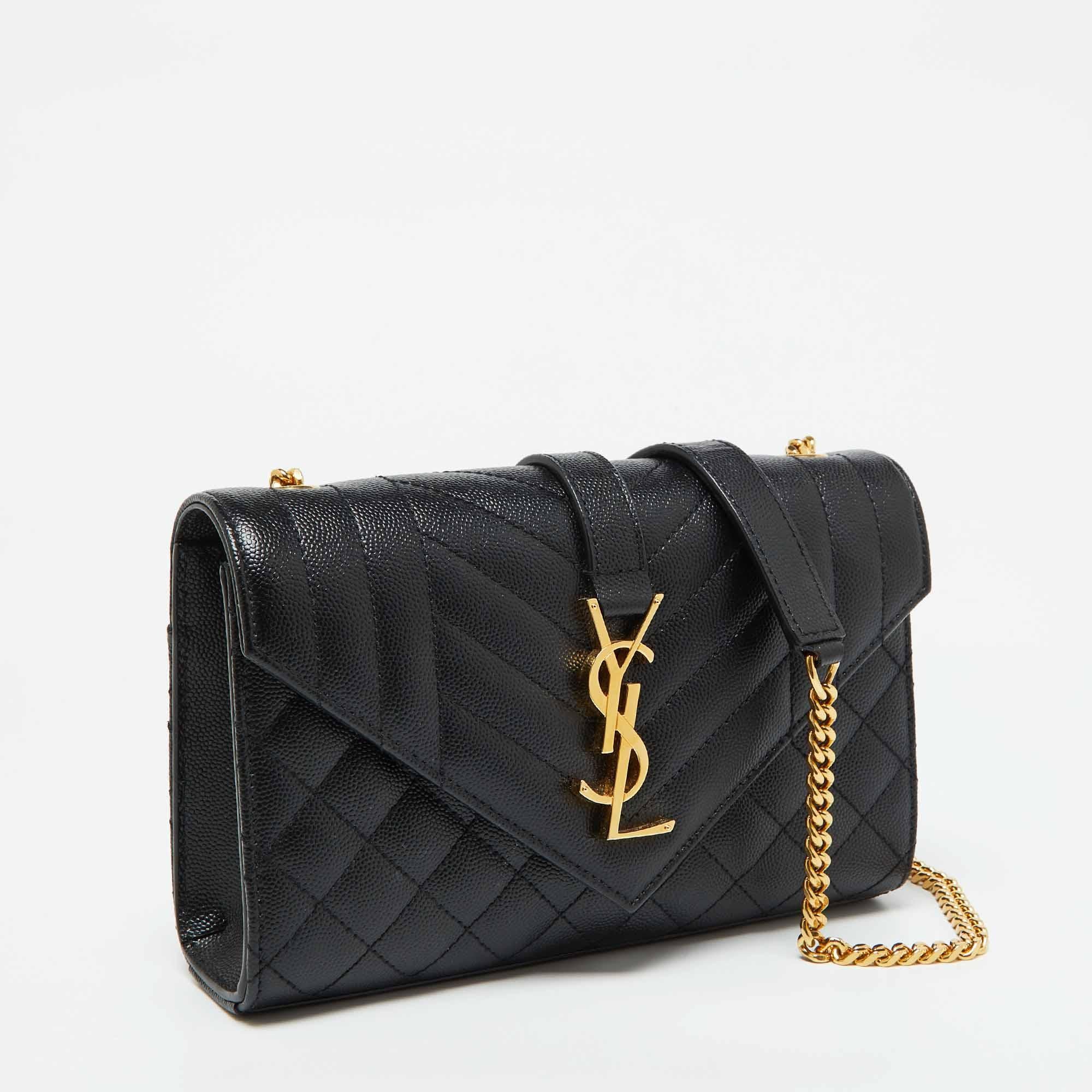 Saint Laurent Black Leather Small Envelope Flap Shoulder Bag In Good Condition In Dubai, Al Qouz 2