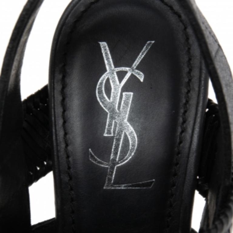 Saint Laurent - Sandales à brides en cuir noir - Taille 38 État moyen - En vente à Dubai, Al Qouz 2