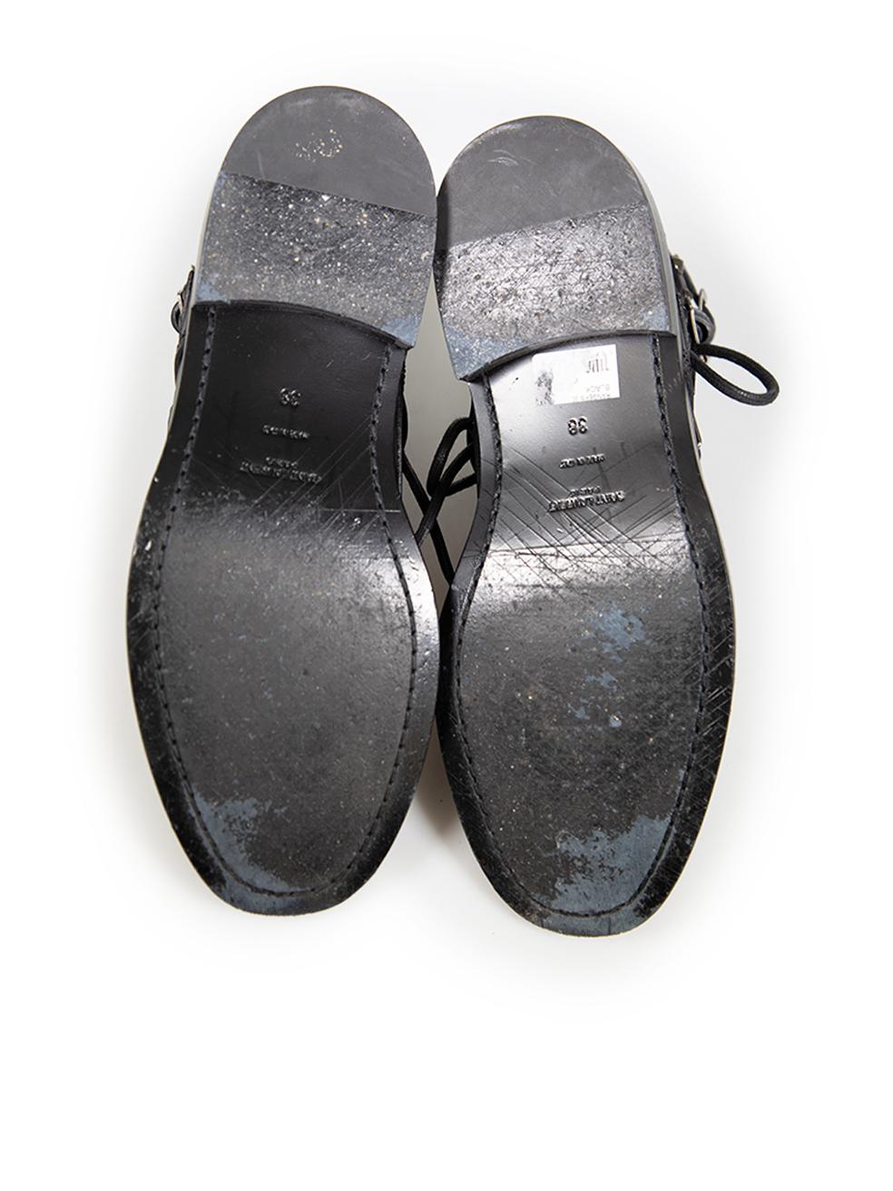Saint Laurent Botines de piel negra con tachuelas y cinturón Talla IT 38 en Bueno estado para la venta en London, GB