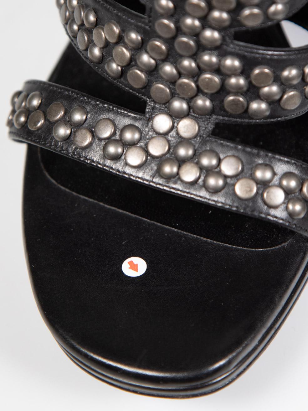 Saint Laurent Sandales cloutées en cuir noir Taille IT 37 en vente 4