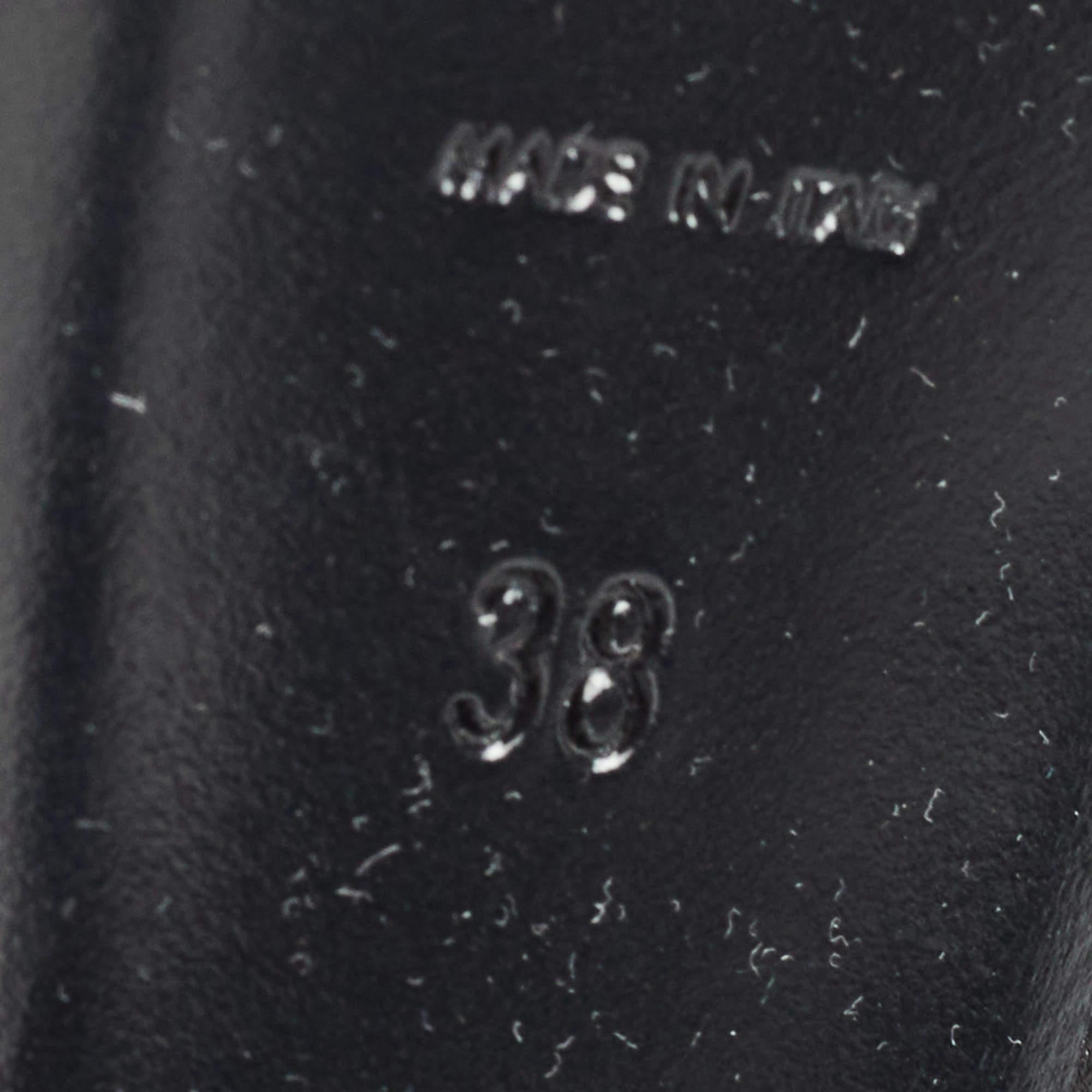 Saint Laurent escarpins Tribtoo en cuir noir Taille 38 en vente 3