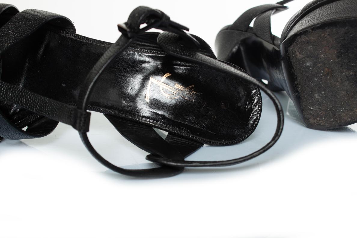 Saint Laurent, Black leather tribute low sandals For Sale 6