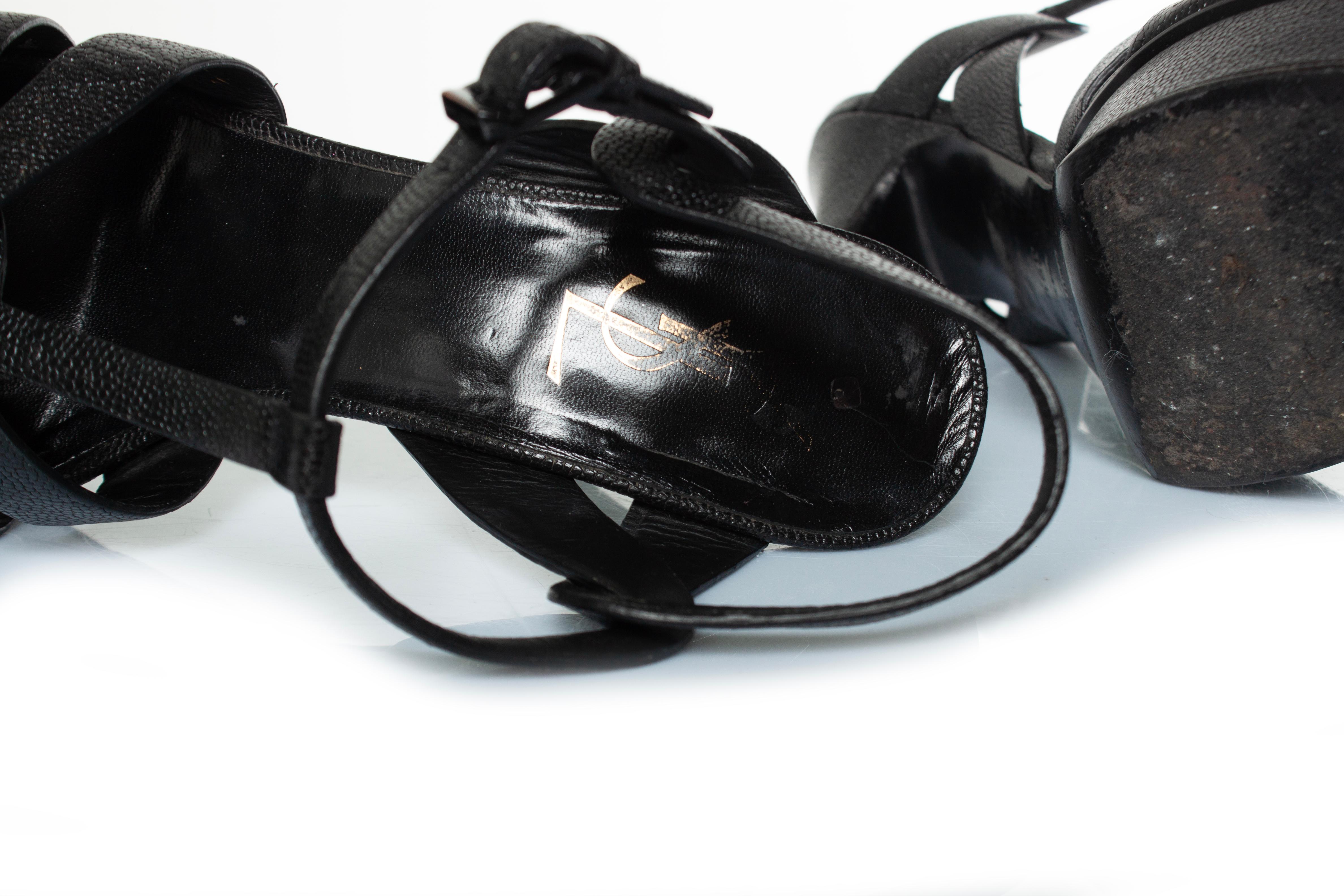 Saint Laurent, Black leather tribute low sandals For Sale 4