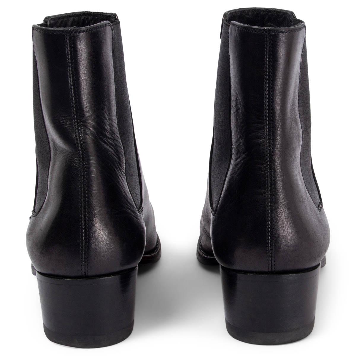 SAINT LAURENT black leather WYATT 40 Ankle Boots Shoes 38 In Good Condition For Sale In Zürich, CH