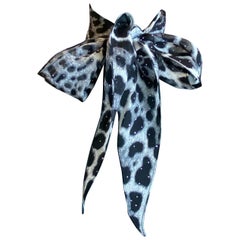 Saint Laurent black leopard print Foulard