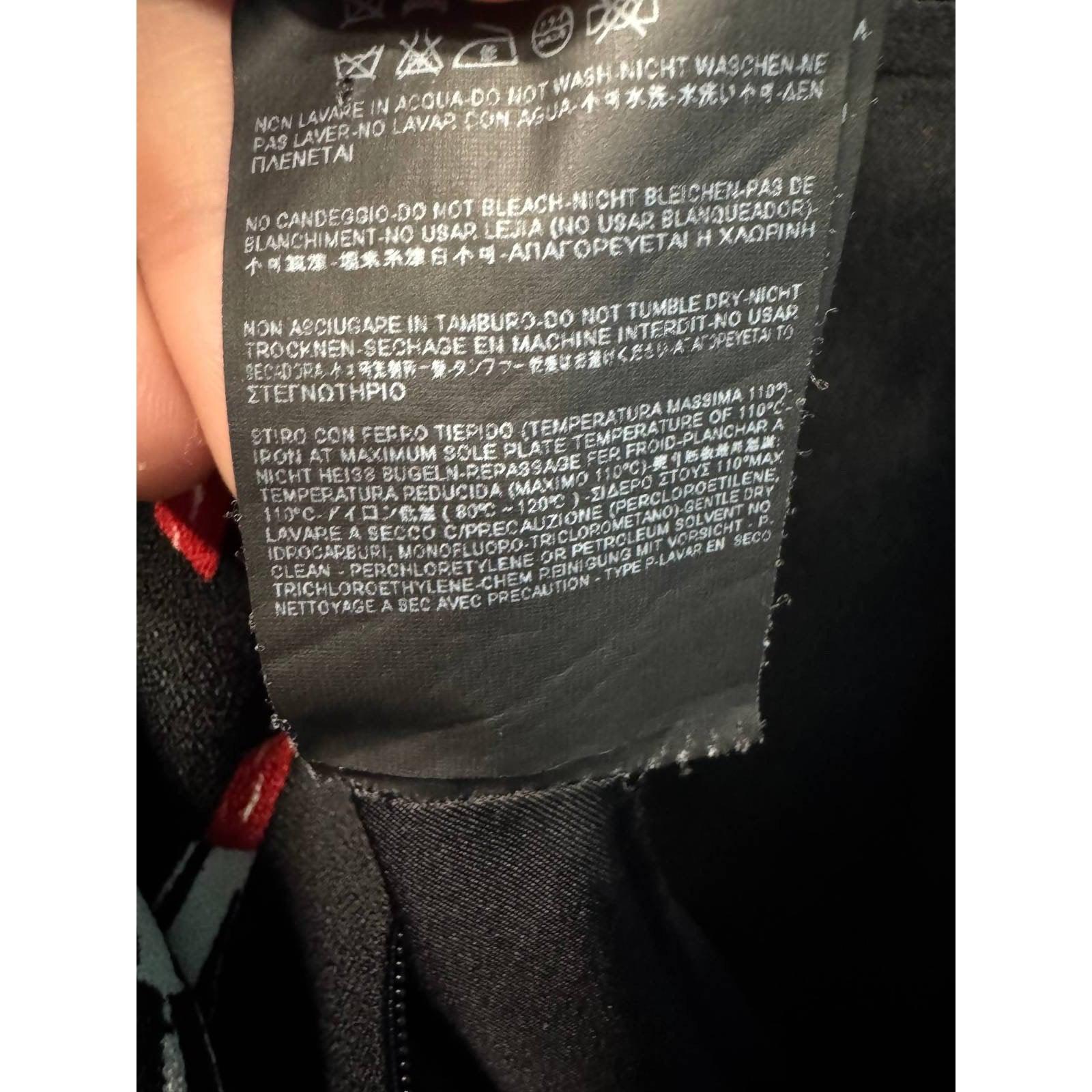 Saint Laurent Robe imprimée rouge à lèvres noir - Taille L (FR40) en vente 1