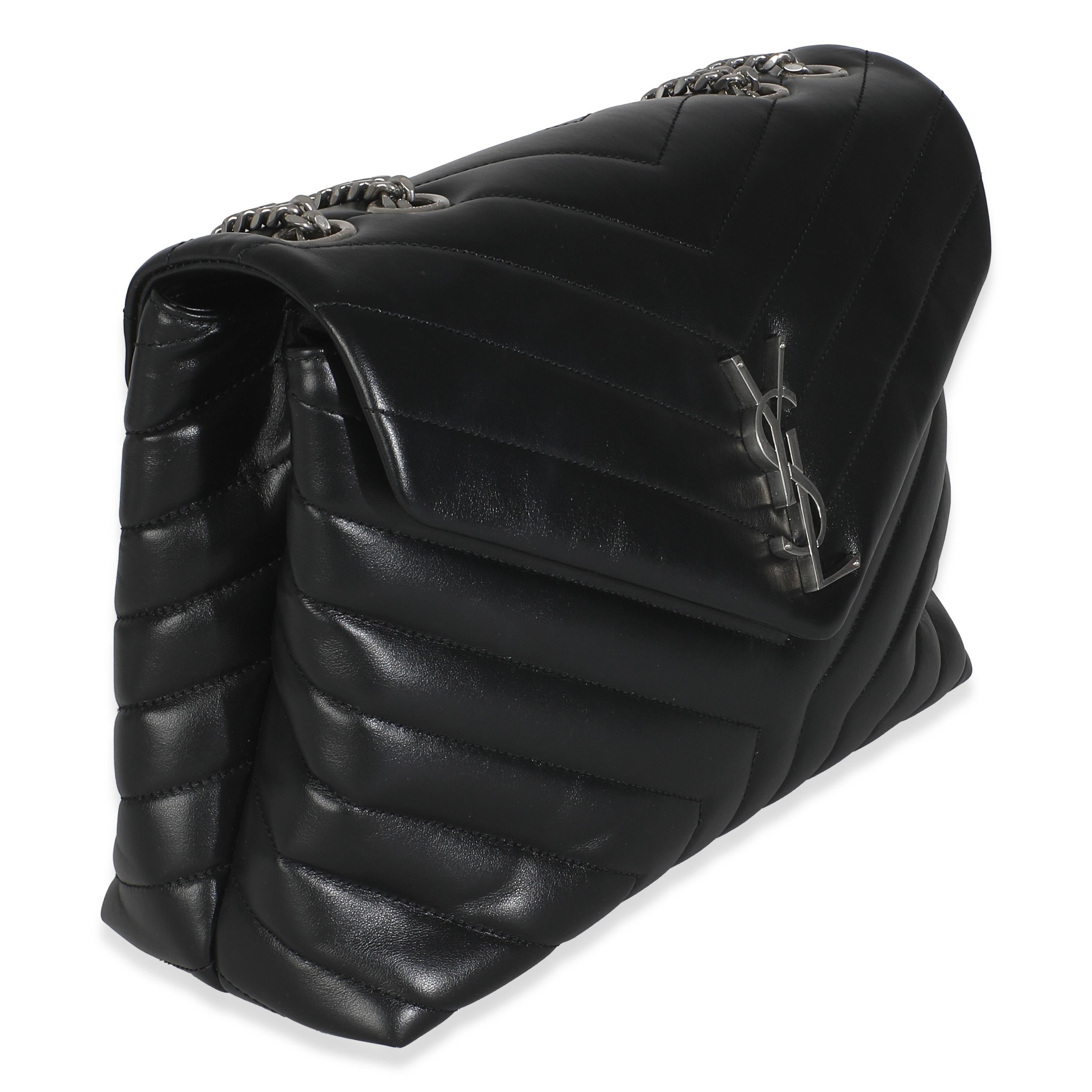 Saint Laurent Noir Matelasse Calfskin Medium Loulou Excellent état - En vente à New York, NY