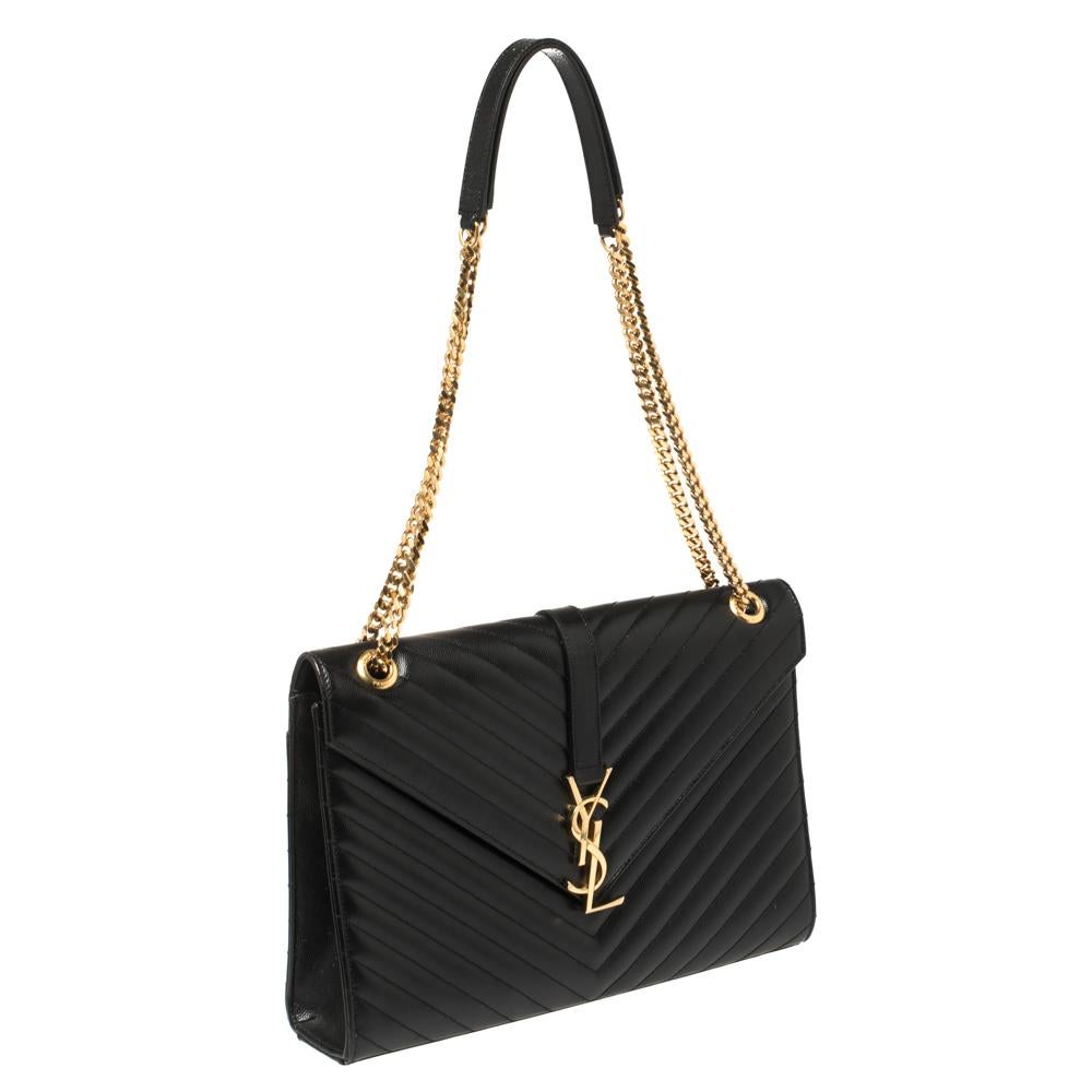 Saint Laurent Sac à Rabat Cassandre Large en Cuir Matelassé Noir 4