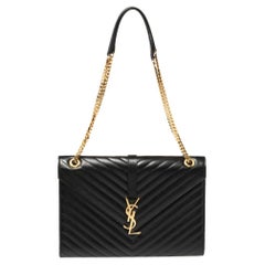 Saint Laurent Sac à Rabat Cassandre Large en Cuir Matelassé Noir