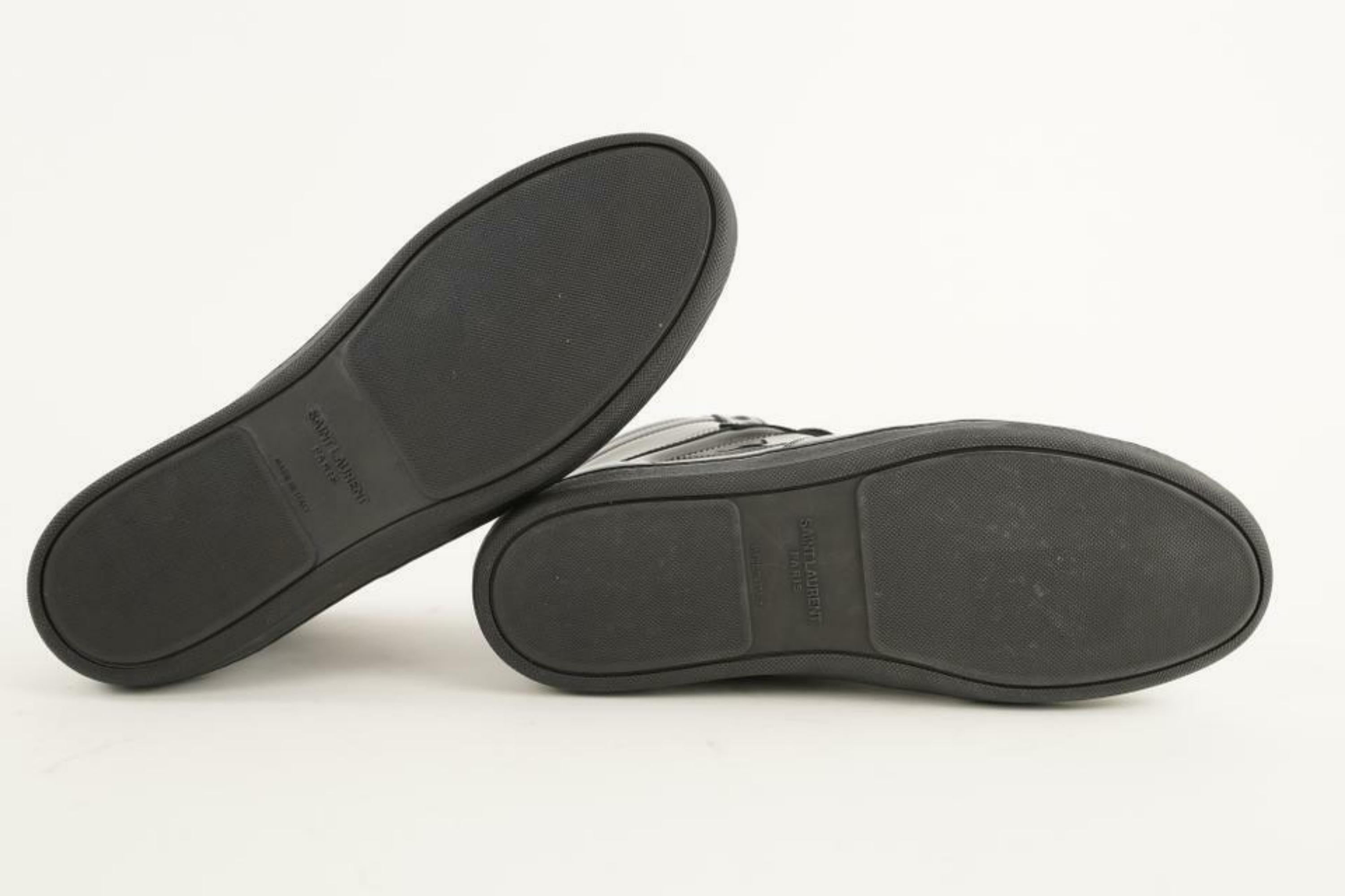 Date Code/Serial Number: M 418026 
Made In: Italy
Measurements: Length:  11.5