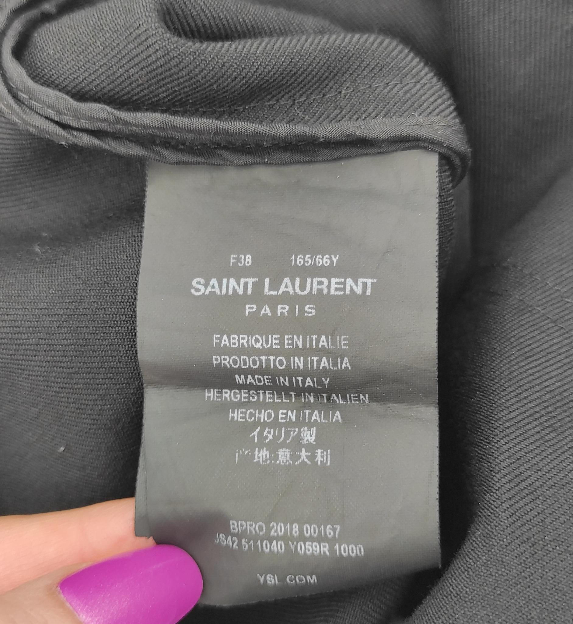 Mini-jupe noire Saint Laurent en vente 4