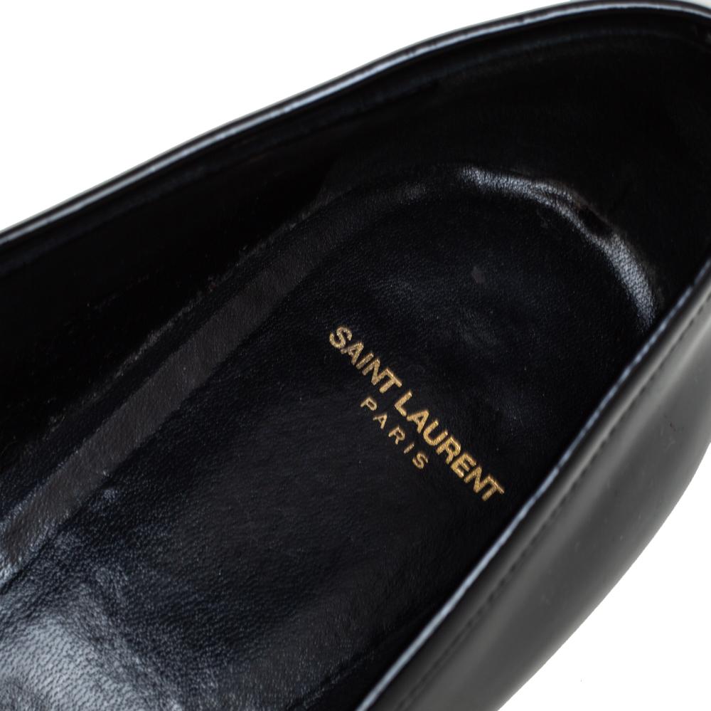 Women's Saint Laurent Black Patent Leather Deven Loafers Size 38 For Sale