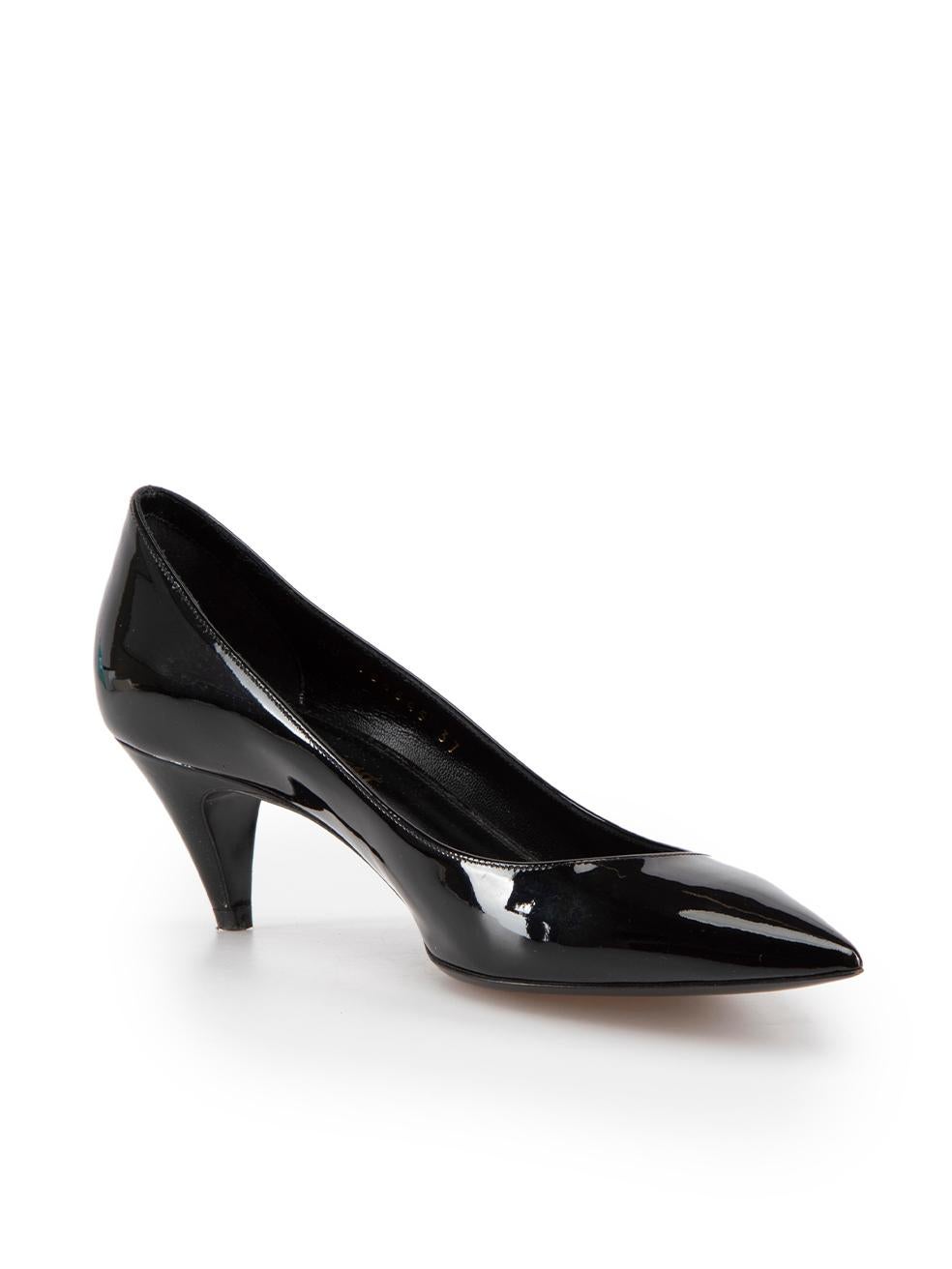 CONDITION is Very good. Minimal wear to shoes is evident. Minimal wear to both shoe heel tips with abrasions and the right heel tip is twisted on this used Saint Laurent designer resale item.
 
 Details
 Kiki
 Black
 Patent leather
 Pumps
 Kitten