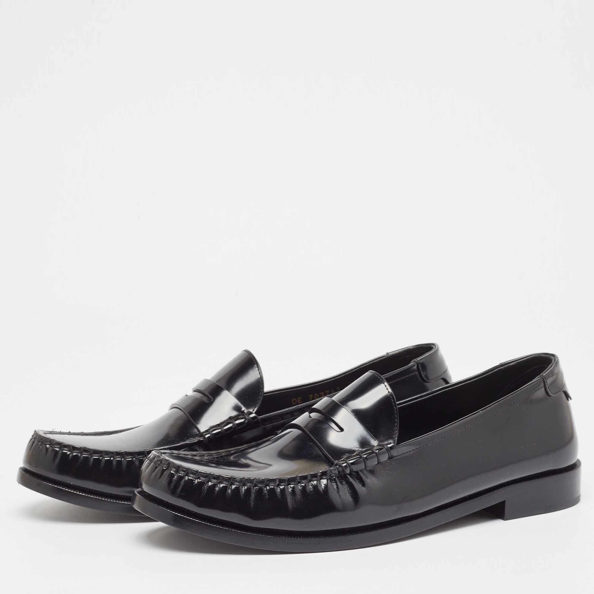 Saint Laurent Black Patent Leather Le Loafers Size 46 In Good Condition In Dubai, Al Qouz 2