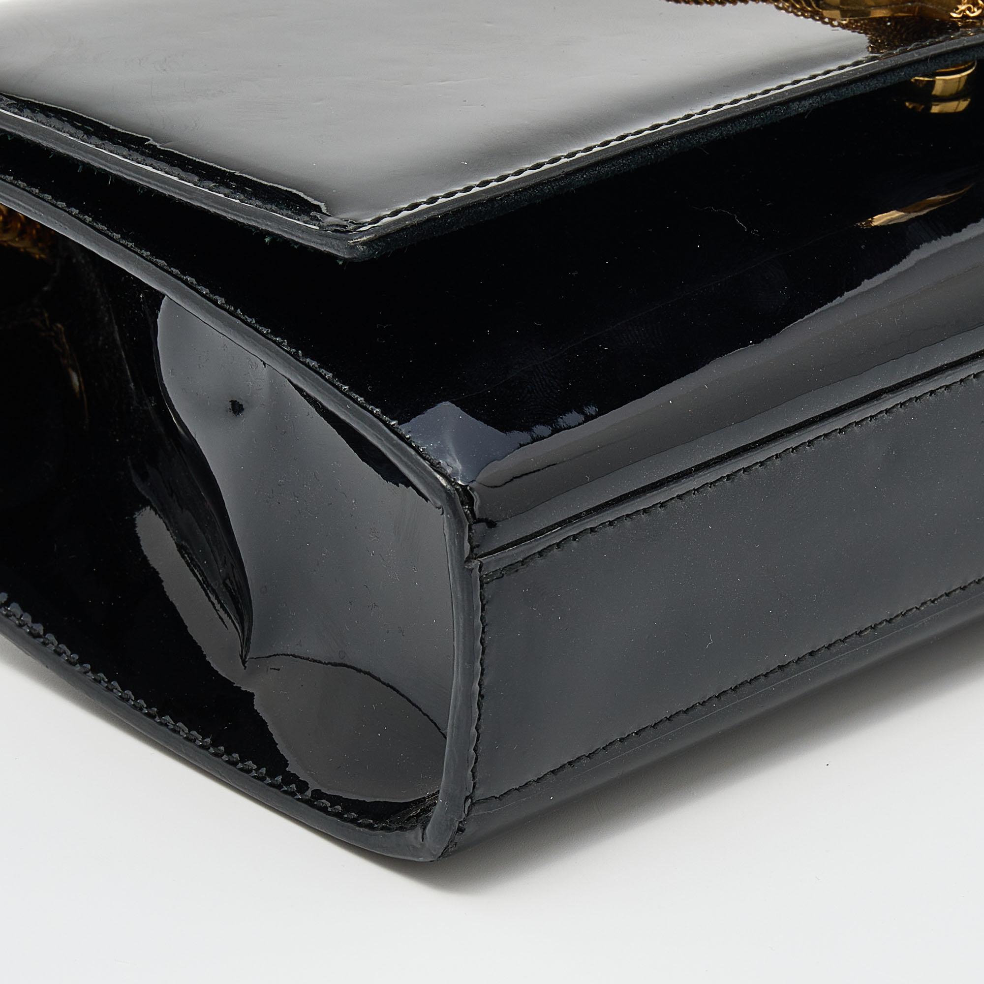 Saint Laurent - Sac à bandoulière Kate en cuir verni noir à pompons, taille moyenne 3