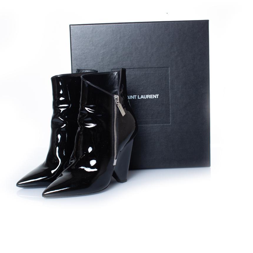 Saint Laurent, Black patent leather niki boots For Sale 4