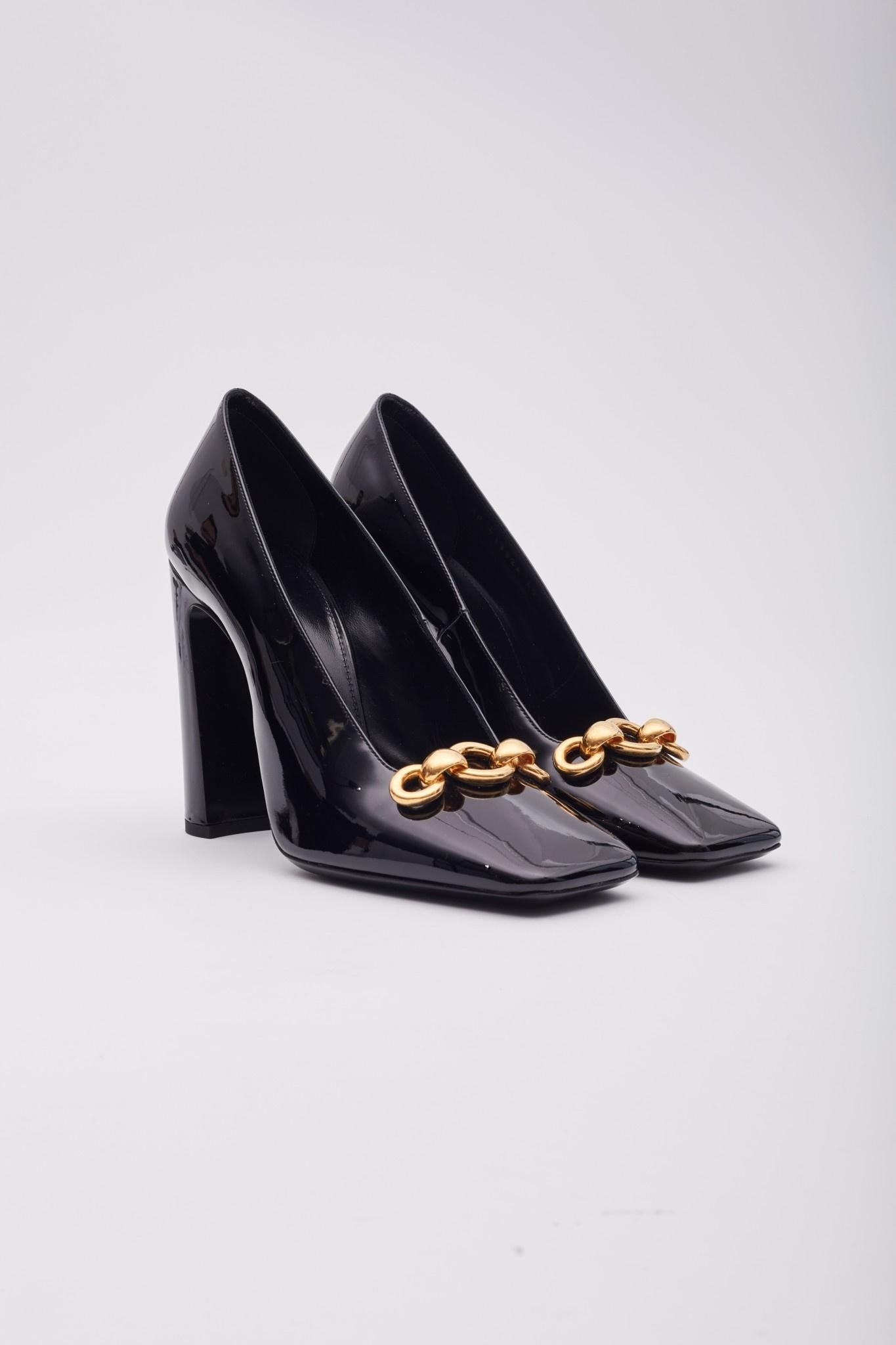 Saint Laurent Schwarze Lack Swing Chain-link Block Heels mit Kettengliedern (Eu 40) im Zustand „Neu“ im Angebot in Montreal, Quebec