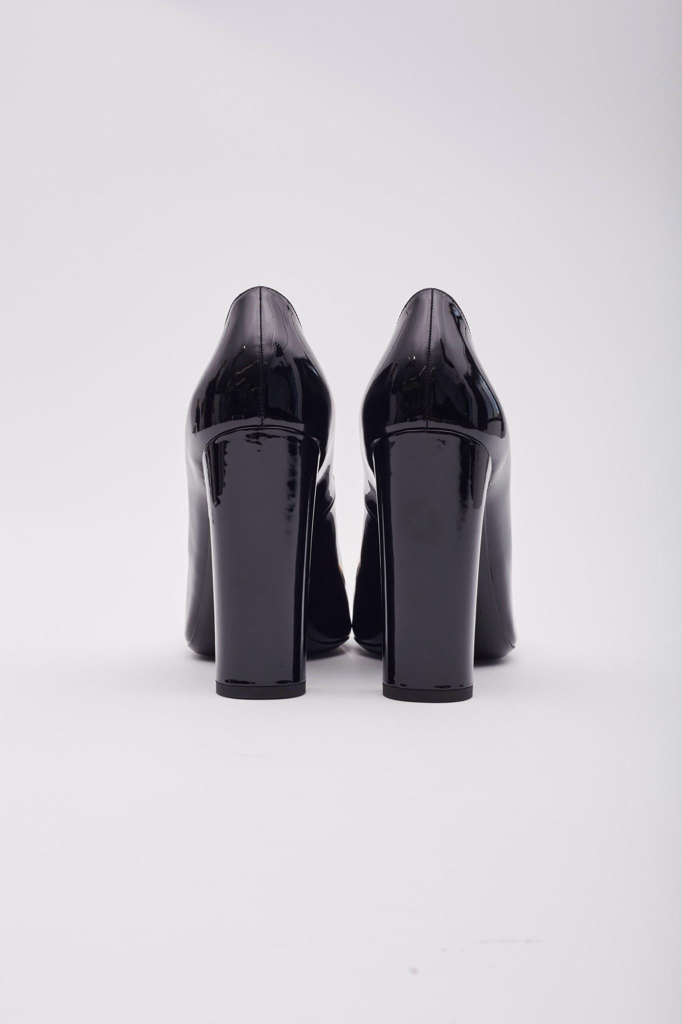 Saint Laurent Schwarze Lack Swing Chain-link Block Heels mit Kettengliedern (Eu 40) Damen im Angebot