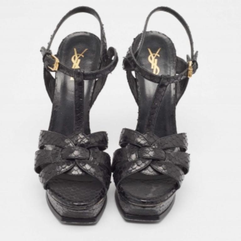 Saint Laurent Sandales en python noir Taille 40 Bon état - En vente à Dubai, Al Qouz 2