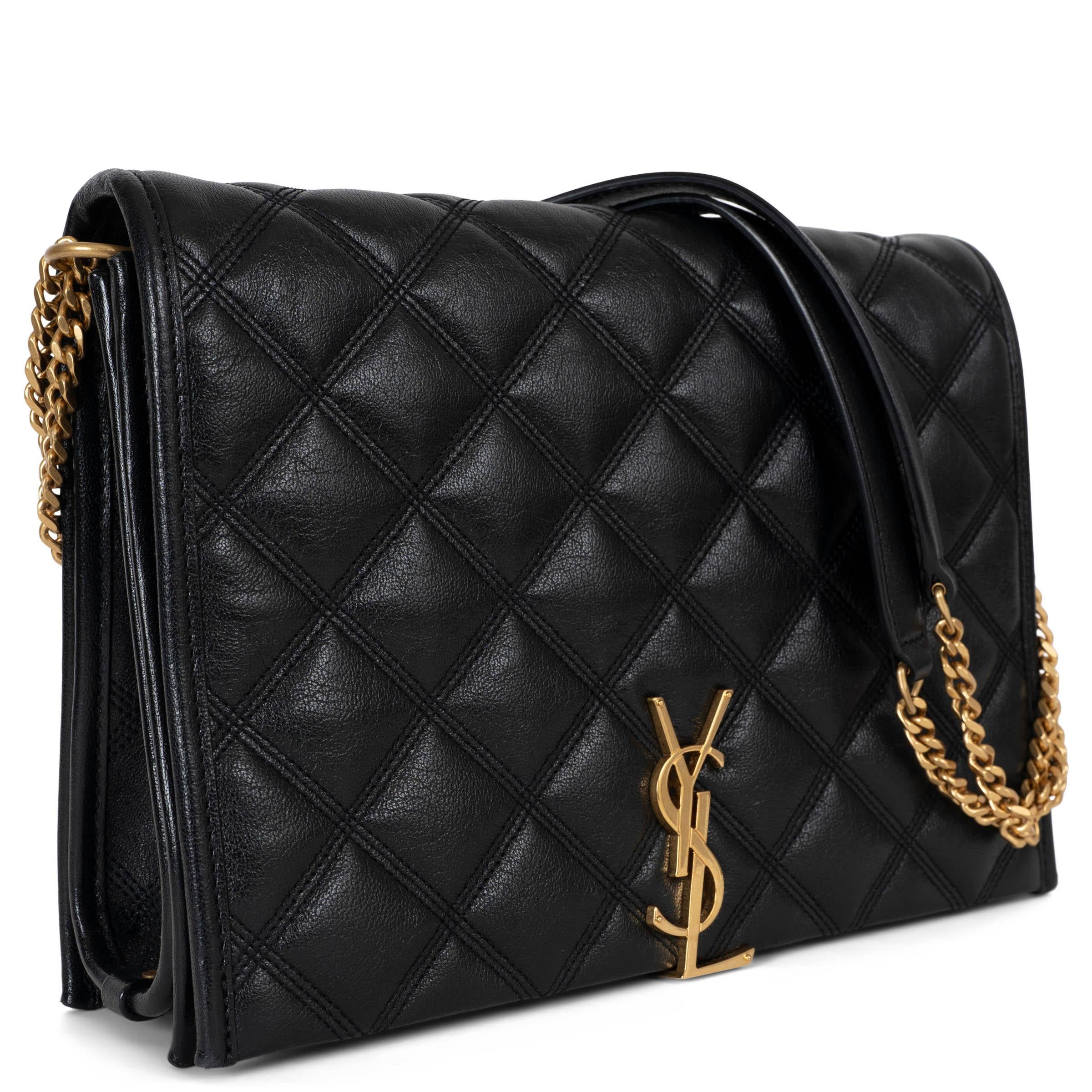 Questa borsa a catena piccola Becky di Saint Laurent, autentica al 100%, è realizzata in lussuosa pelle d'agnello nera trapuntata e combina un'eleganza senza tempo con un tocco moderno. Il design è caratterizzato da una tracolla a catena bijoux nera