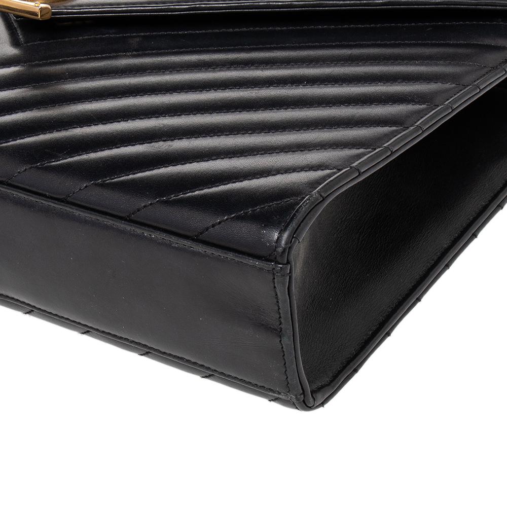 Saint Laurent Black Quilted Leather Envelope Shoulder Bag In Good Condition In Dubai, Al Qouz 2