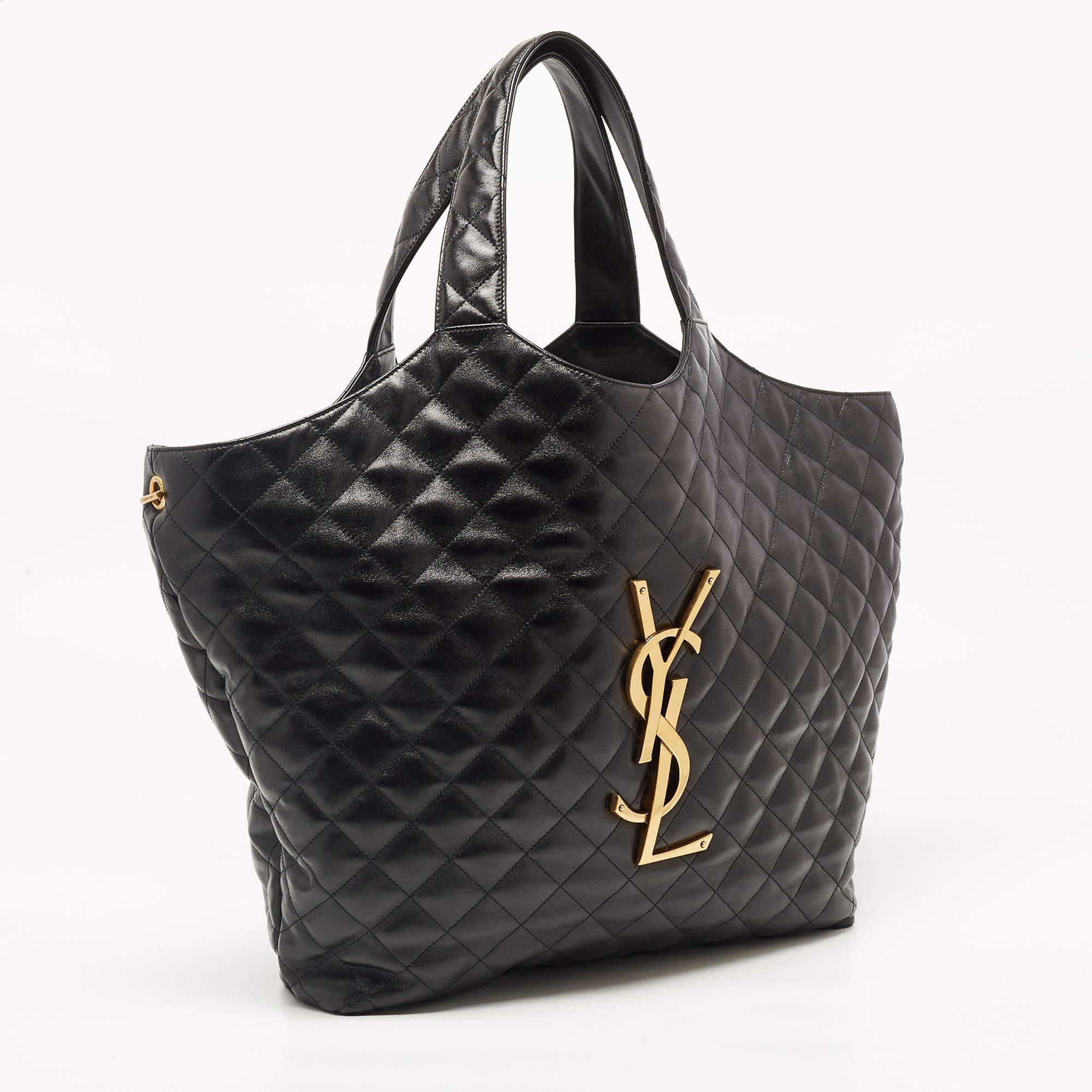 Saint Laurent Black Quilted Leather Maxi Icare Shopping Tote In New Condition In Dubai, Al Qouz 2