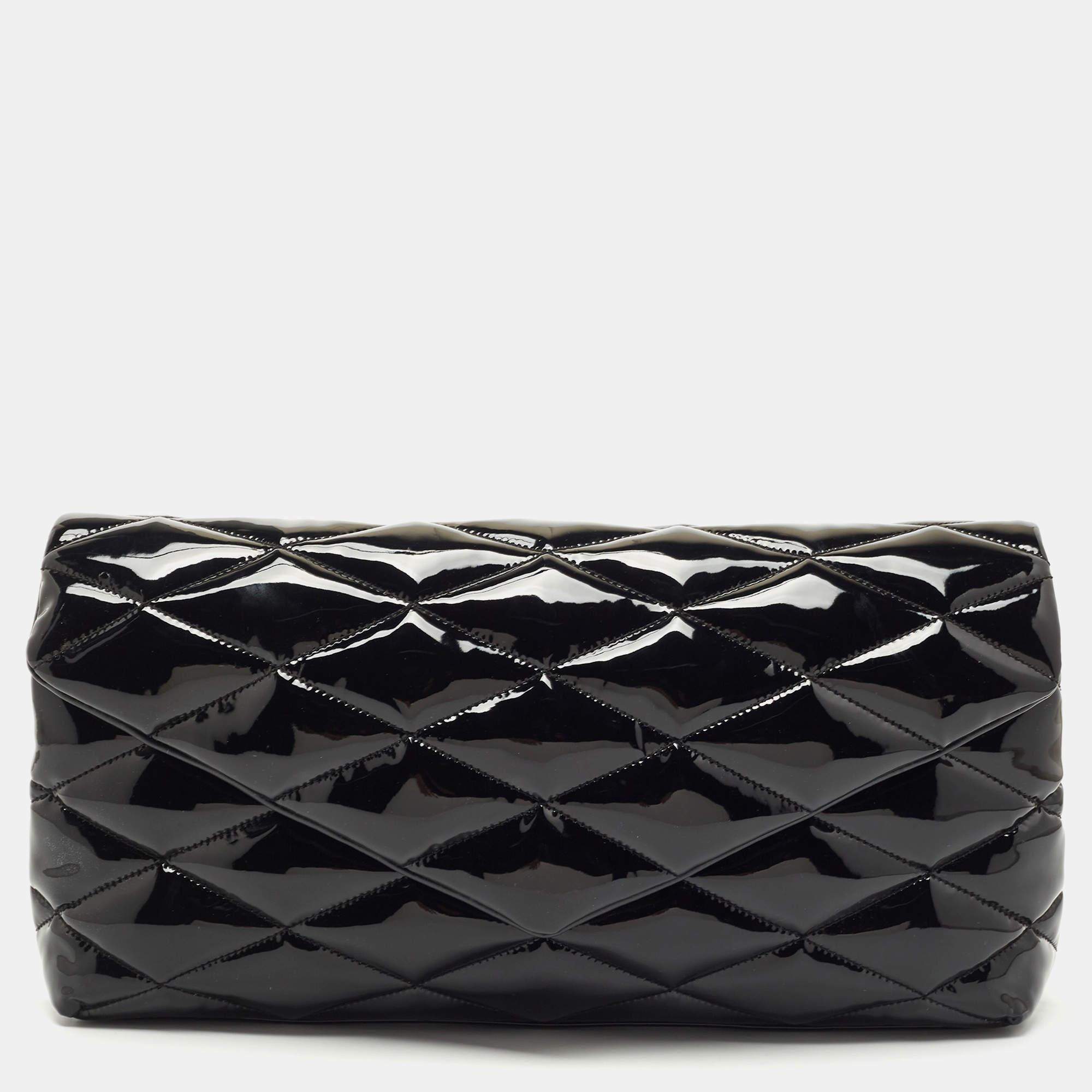 Functional and fashionable, this clutch is a classy styling choice. It is crafted from quality materials, and its lined interior will keep your evening essentials in a neat way.

Includes: Original Dustbag