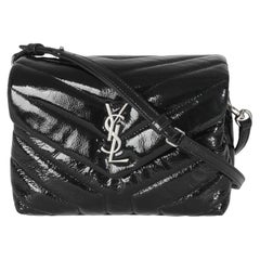 Saint Laurent Loulou in vernice nera trapuntata