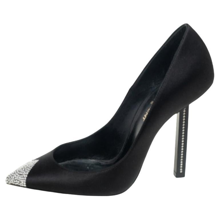 Saint Laurent - Escarpins à tour de satin noir Taille 36.5