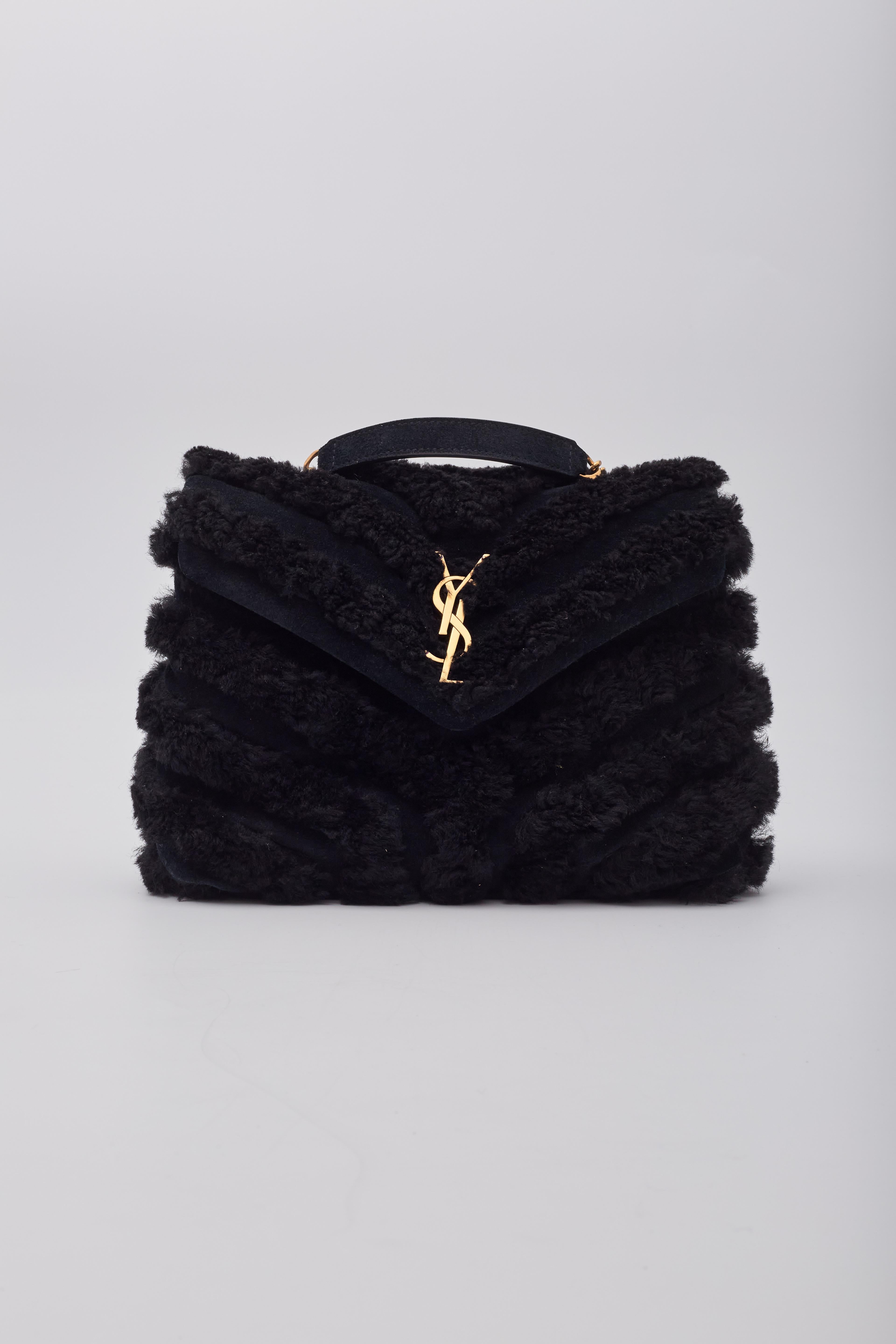 Saint Laurent Black Shearling Loulou Shoulder Bag Small In New Condition In Montreal, Quebec