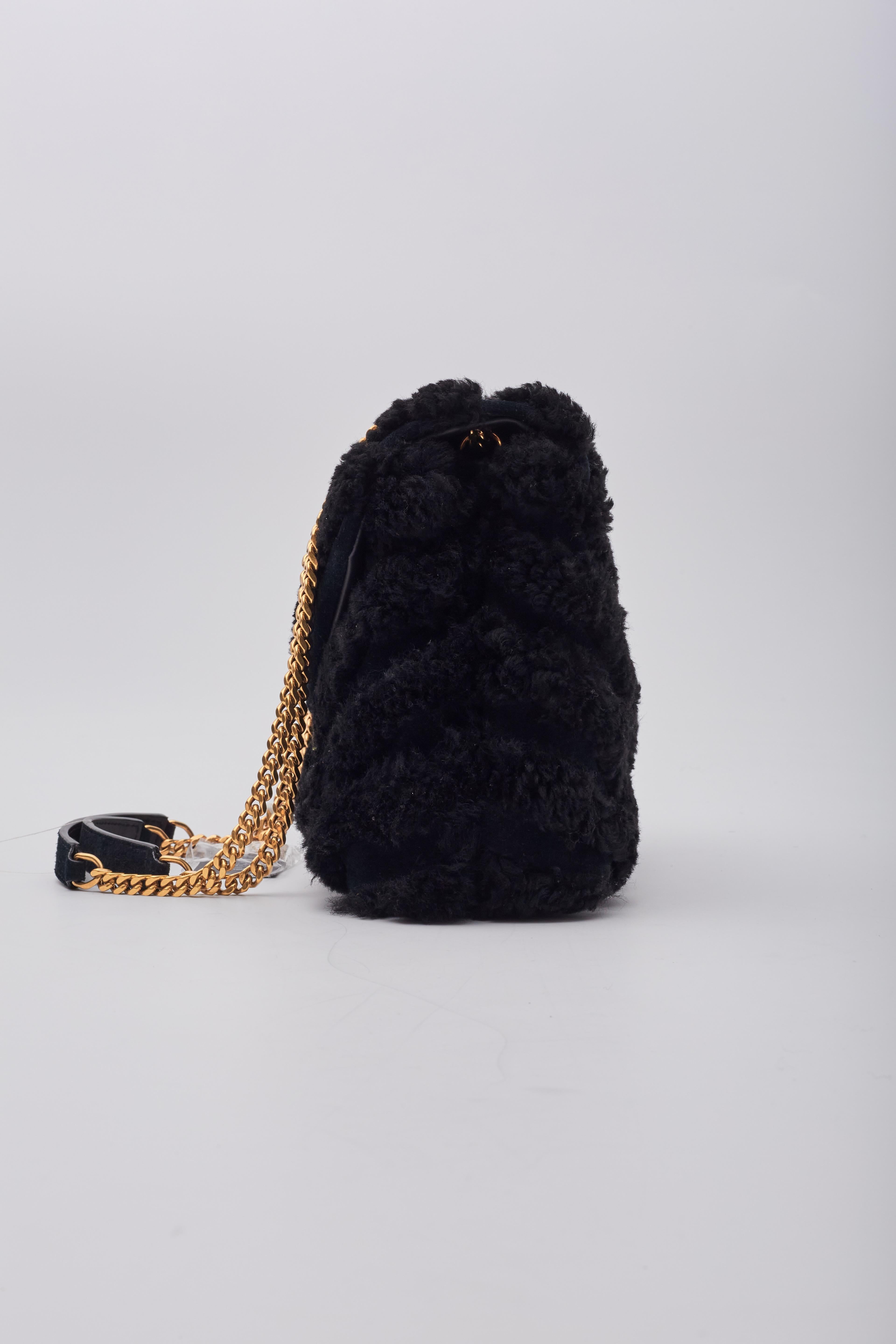 Saint Laurent Black Shearling Loulou Shoulder Bag Small For Sale 1