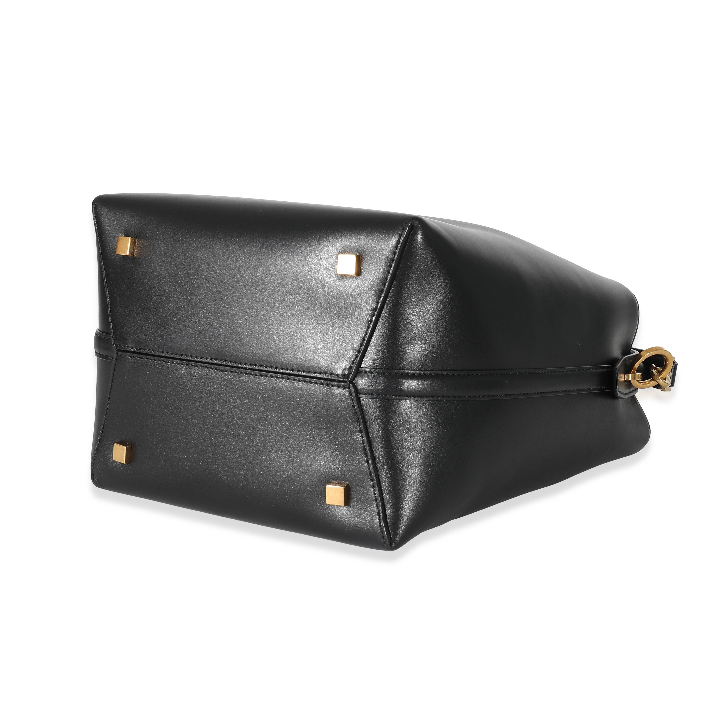Listing Title: Saint Laurent Black Shiny Calfskin Le 37 Bucket Bag
SKU: 145809
MSRP: 3100.00 USD
Condition: Pre-owned 
Handbag Condition: Pristine
Condition Comments: Item has no indication of wear.  Final sale.
Brand: Saint Laurent
Model: Le 37