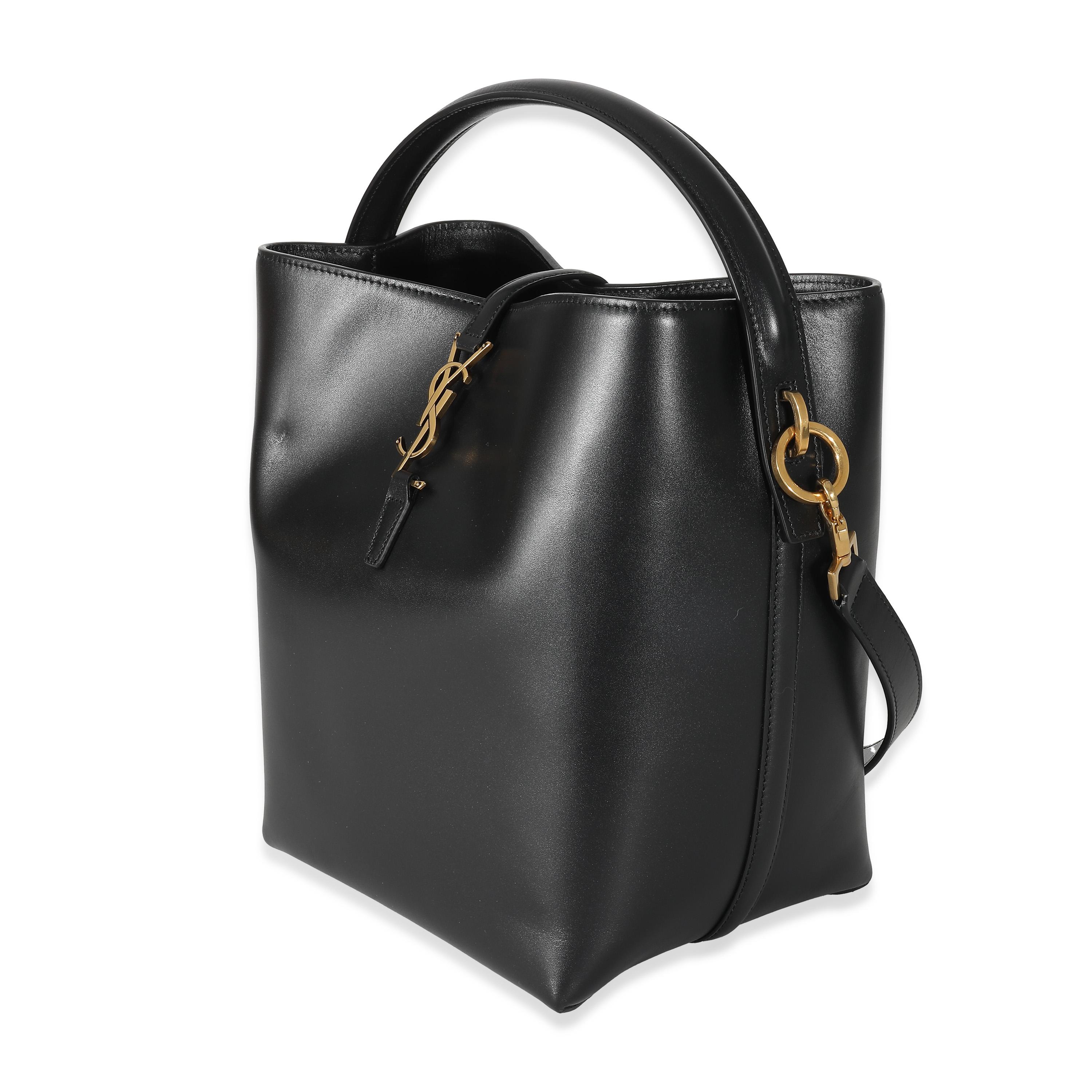 Women's or Men's Saint Laurent Black Shiny Calfskin Le 37 Bucket Bag For Sale