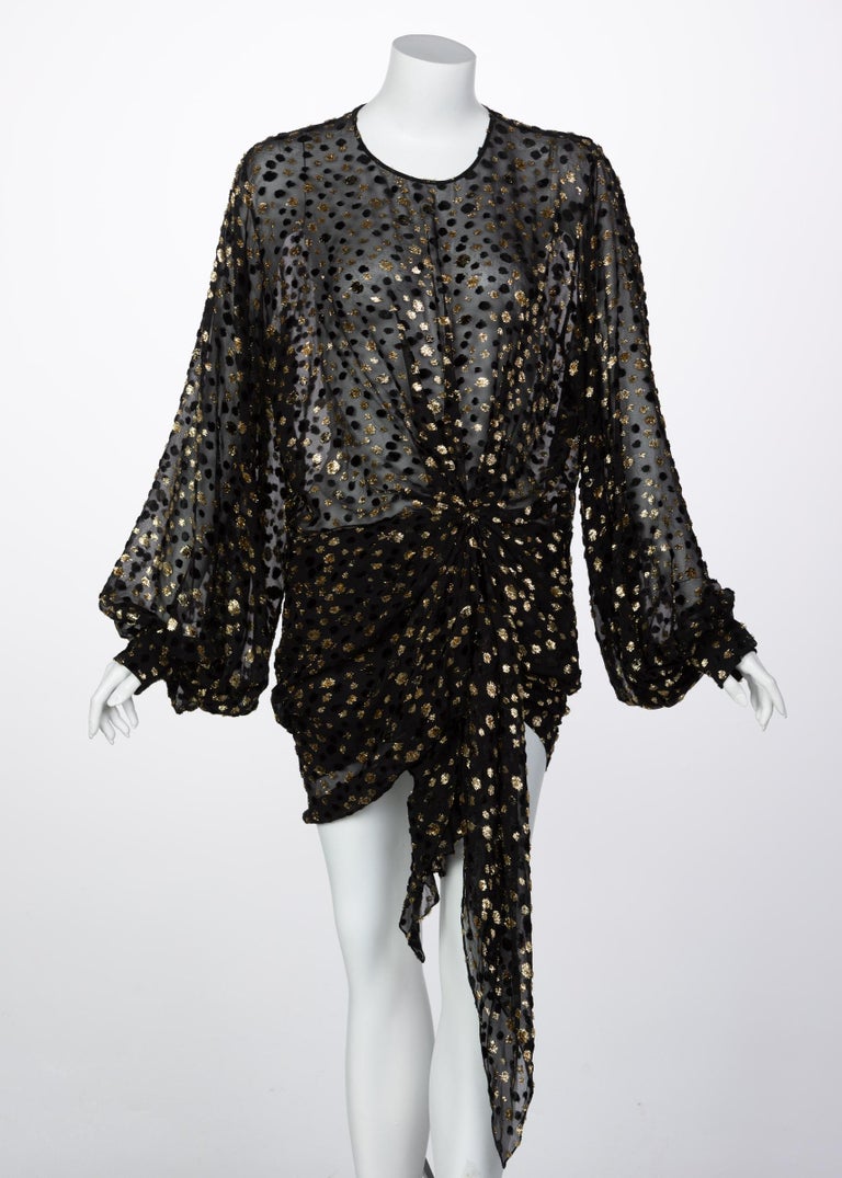 Saint Laurent Mini robe en soie noire dorée à pois avec découpe