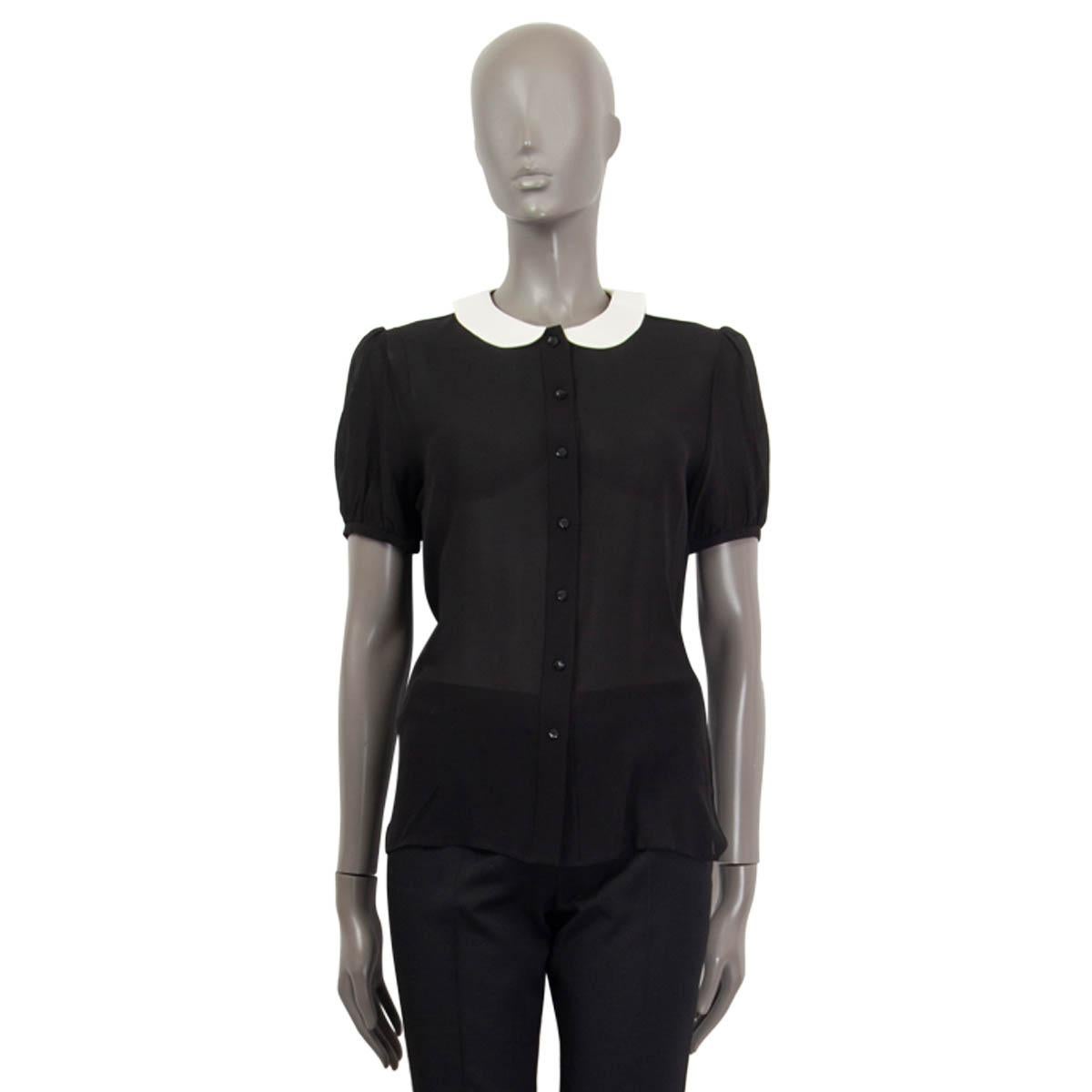 SAINT LAURENT schwarzes Seidenhemd mit schulterfreiem Kragen und weiten Ärmeln, S (Schwarz)