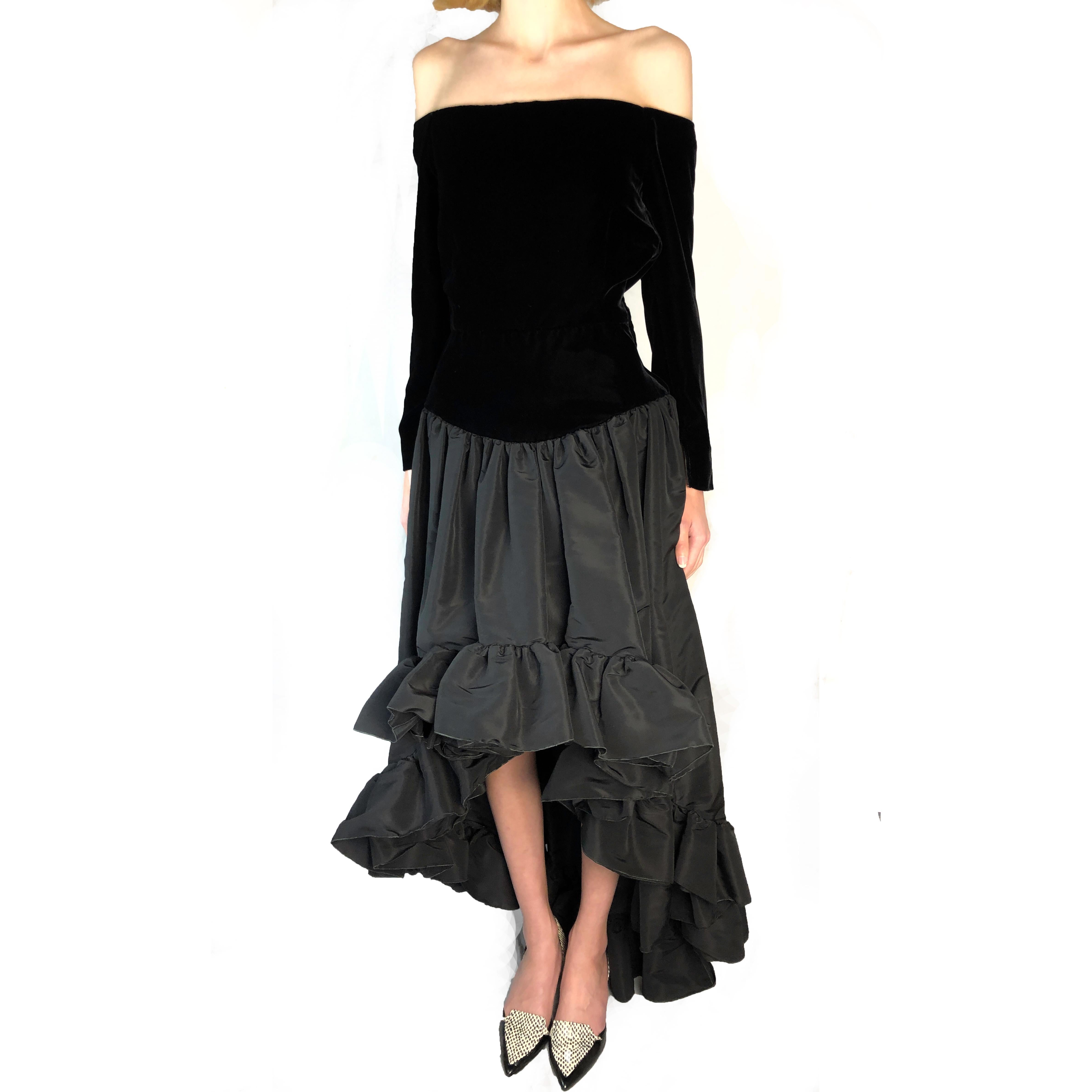   Saint Laurent black silk velvet and taffeta high-low hem evening gown, 1988 In Good Condition For Sale In London, GB