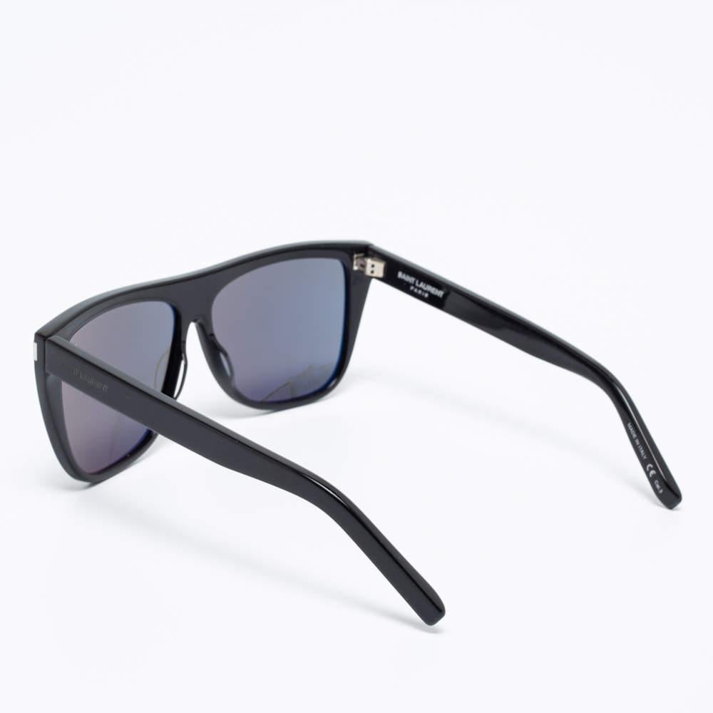 Saint Laurent Black SL1 Wayfarer Sunglasses In Excellent Condition For Sale In Dubai, Al Qouz 2