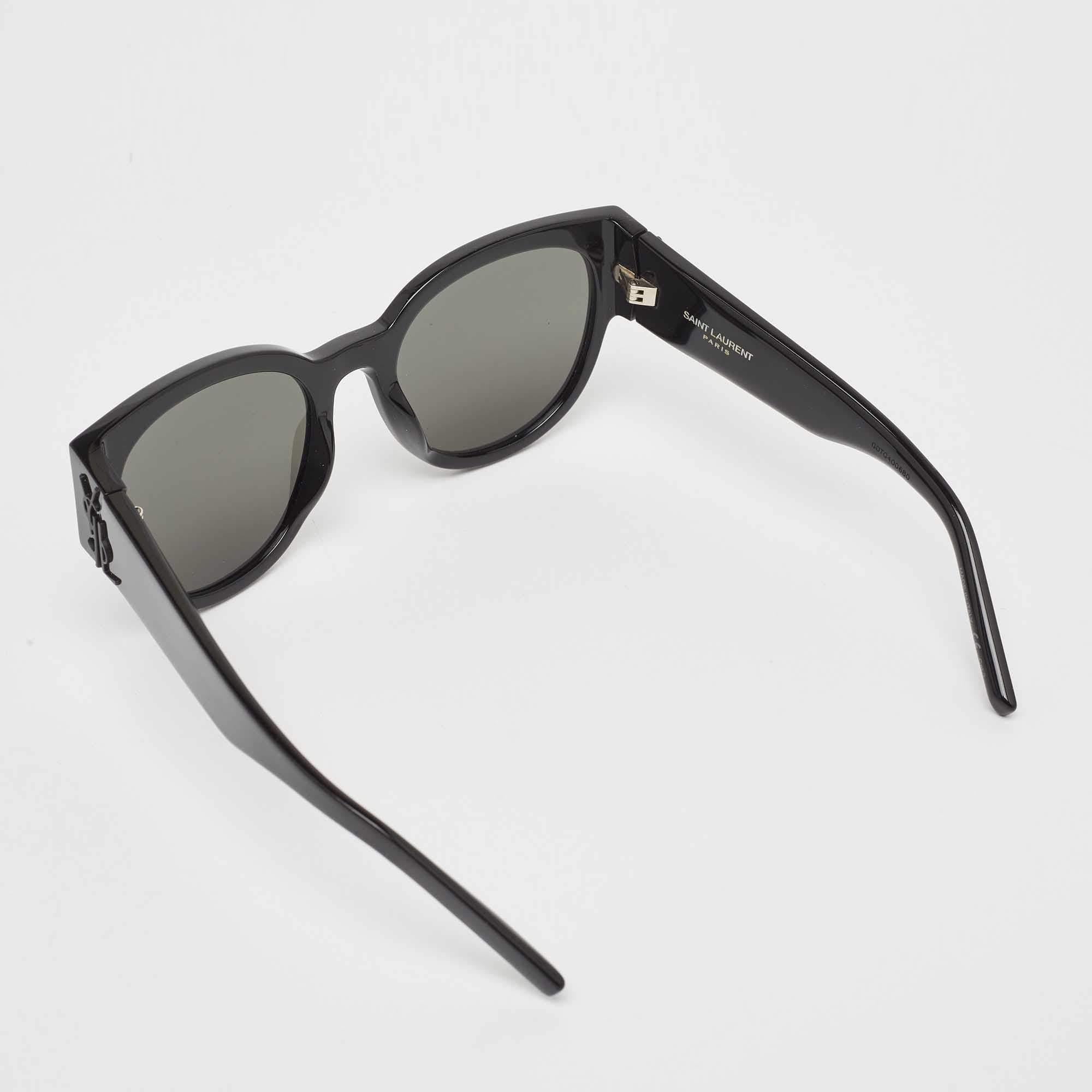Embrace sunny days in full style with the help of this pair of Saint Laurent sunglasses. Created with expertise, the luxe sunglasses feature a well-designed frame and high-grade lenses that are equipped to protect your eyes.

Includes
Info Booklet,