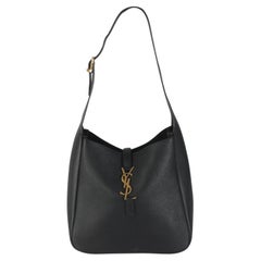 Saint Laurent Schwarzes glattes Kalbsleder Kleine Le 5 A 7 Soft Hobo