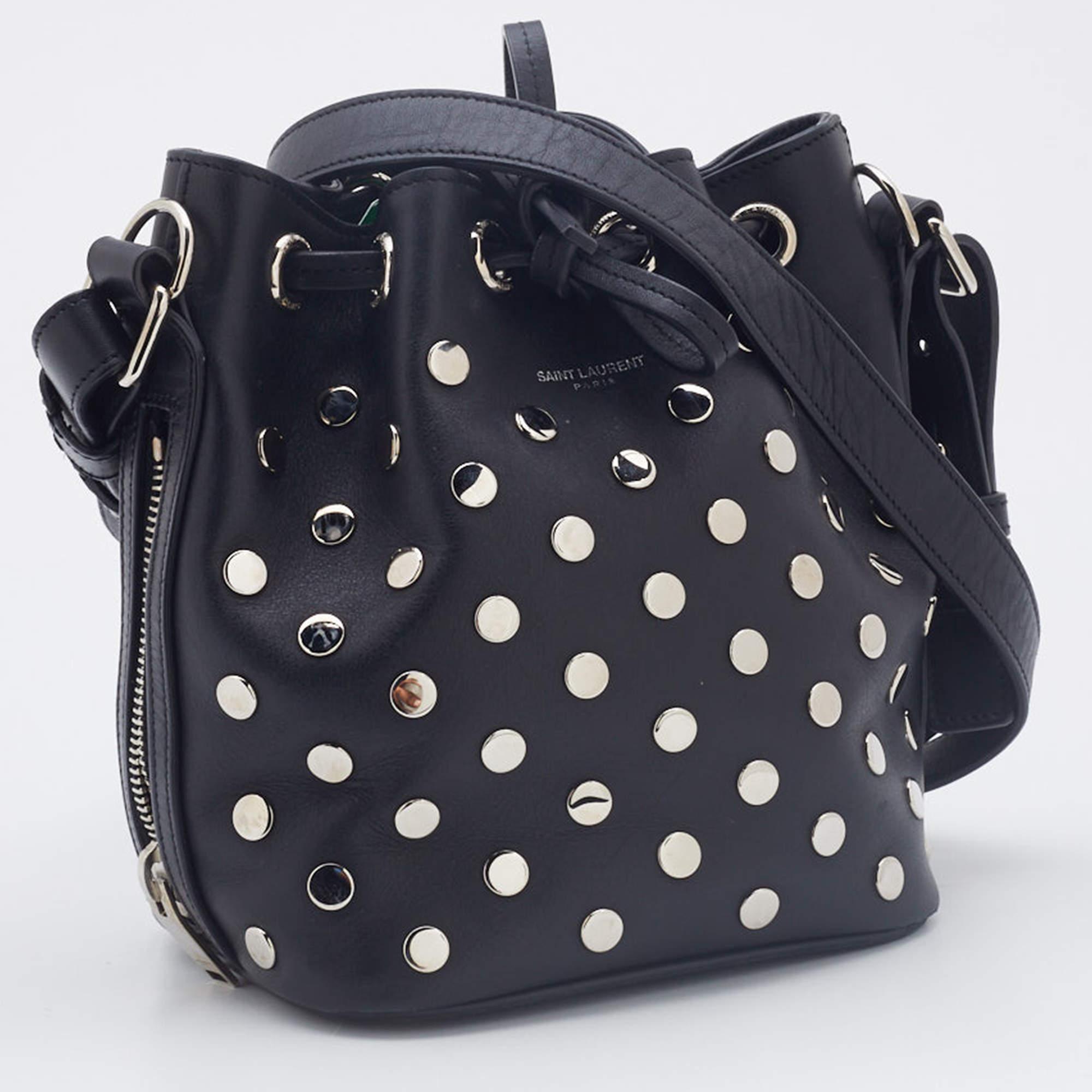 Saint Laurent Black Studded Leather Emmanuelle Bucket Bag In Good Condition In Dubai, Al Qouz 2