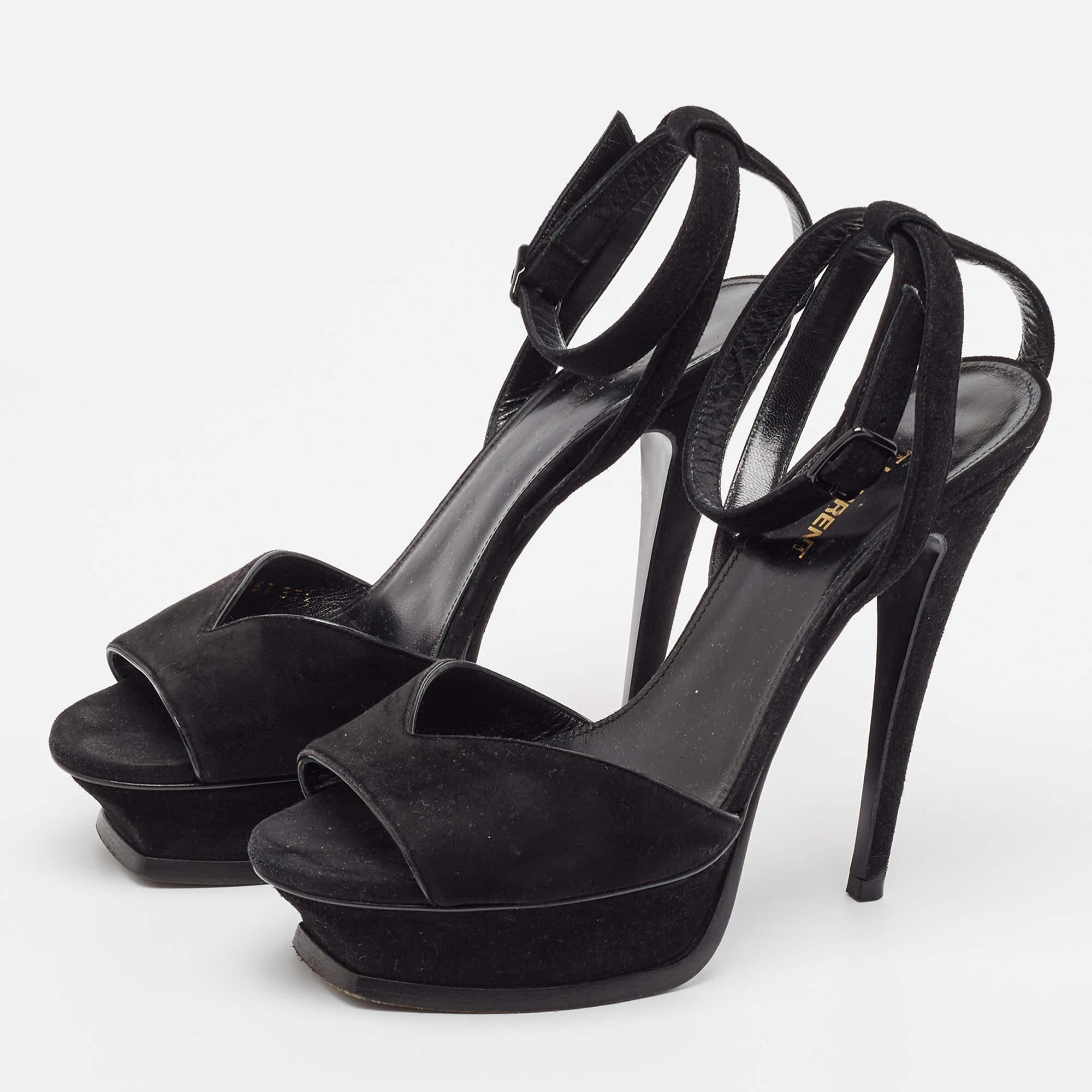 Ces sandales encadreront vos pieds de manière élégante. Fabriqué à partir de matériaux de qualité  ils affichent une grande classe  des semelles intérieures confortables et des talons résistants.