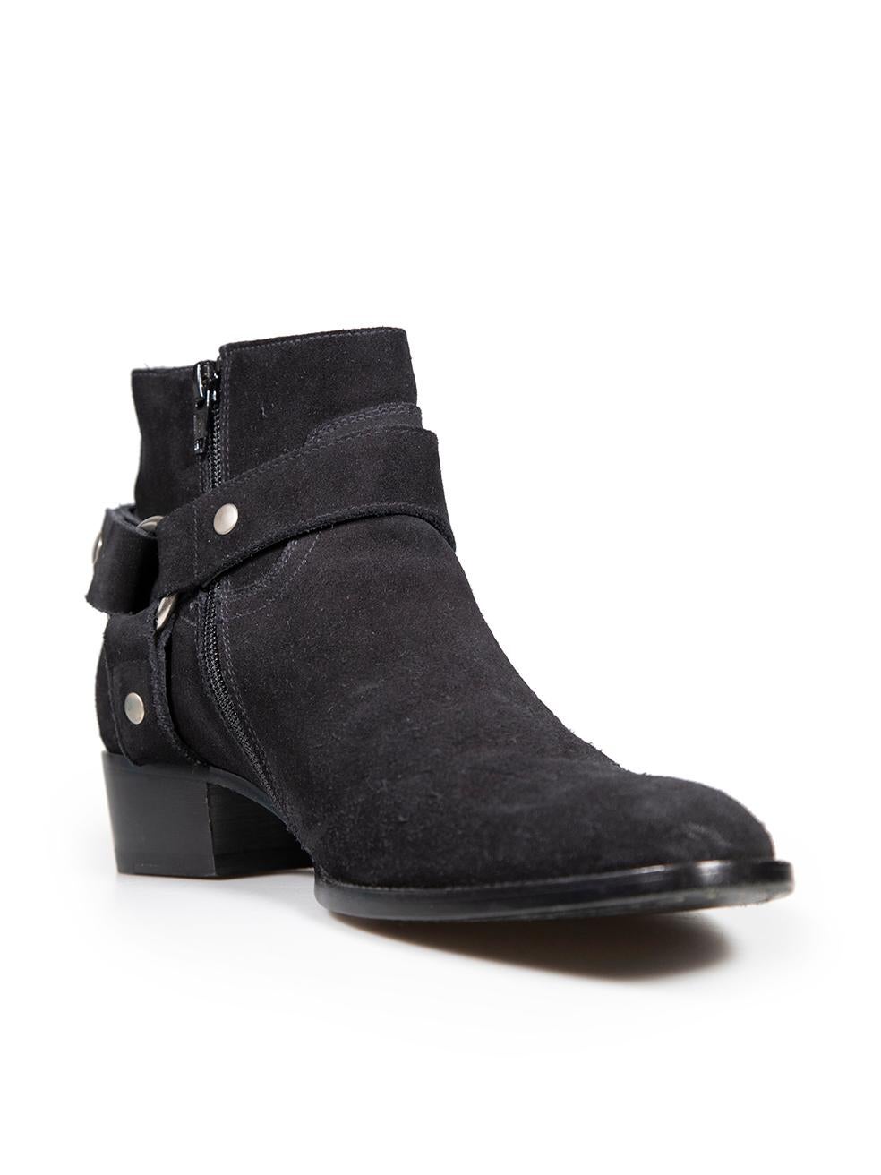 CONDITION is Very good. Minimal wear to boots is evident. Minimal wear to both boot toes and heels with very light abrasions to the suede on this used Saint Laurent designer resale item.
 
 Details
 Model: Wyatt
 Black
 Suede
 Ankle boots
 Buckle